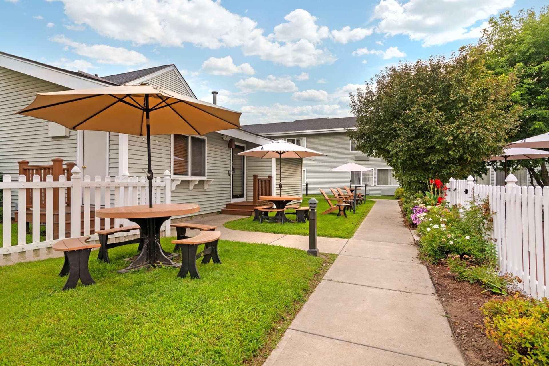 Best Western Plus Windjammer Inn & Conference Center gallery photo in Burlington, VT — image 63