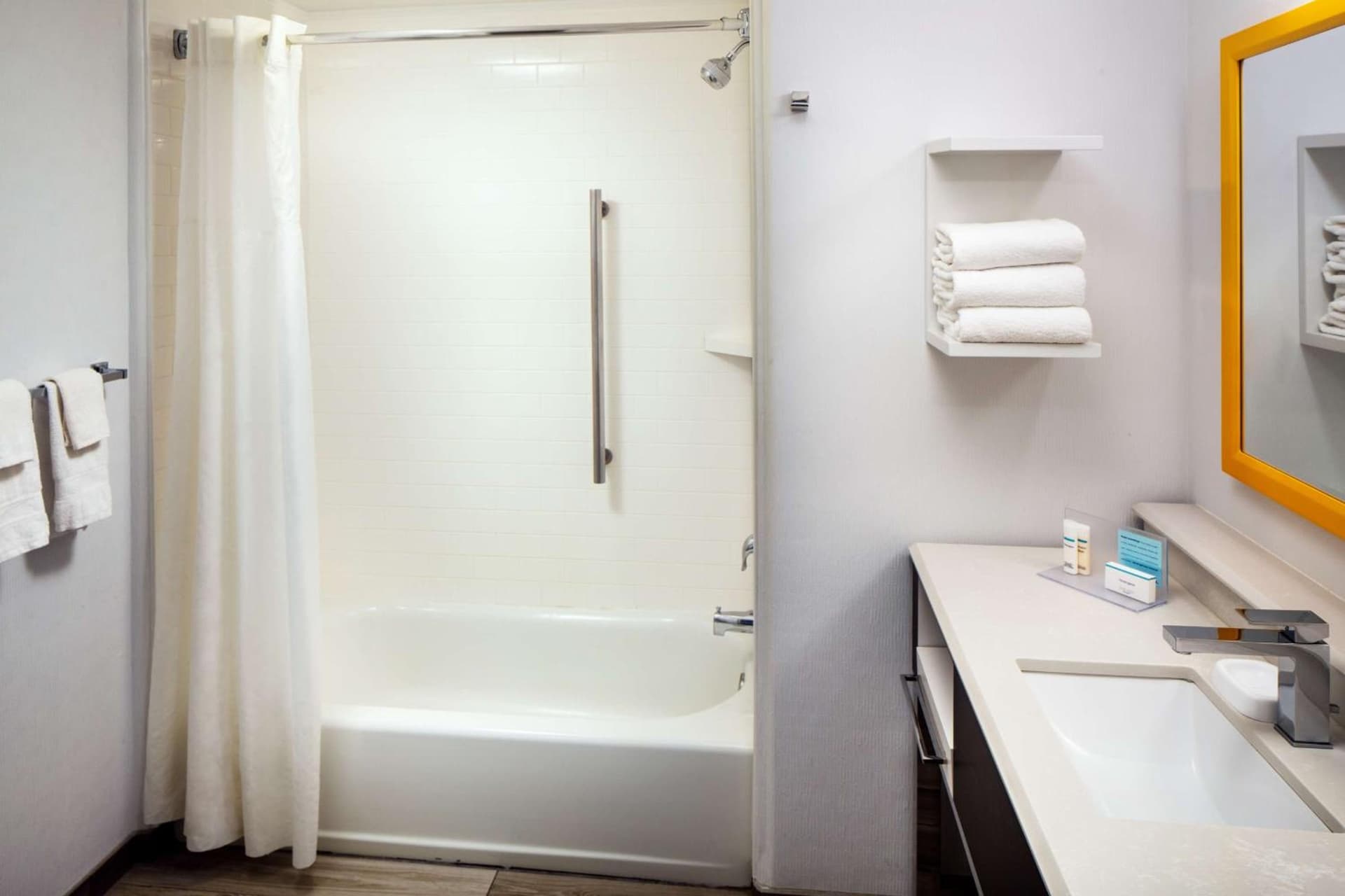 Hampton Inn & Suites Parker gallery photo in Parker, CO — image 12