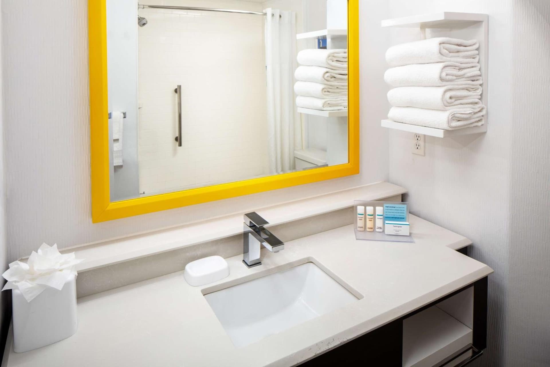 Hampton Inn & Suites Parker gallery photo in Parker, CO — image 17