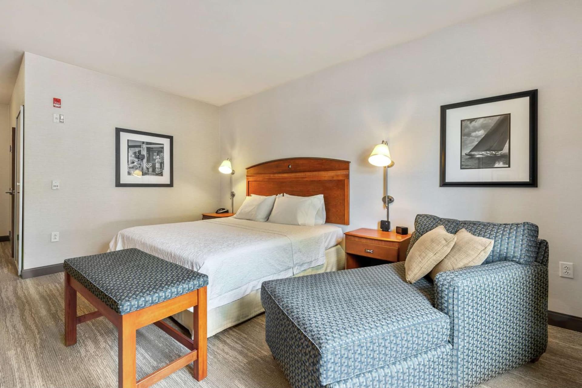 Hampton Inn & Suites Mystic gallery photo in Mystic, CT — image 7