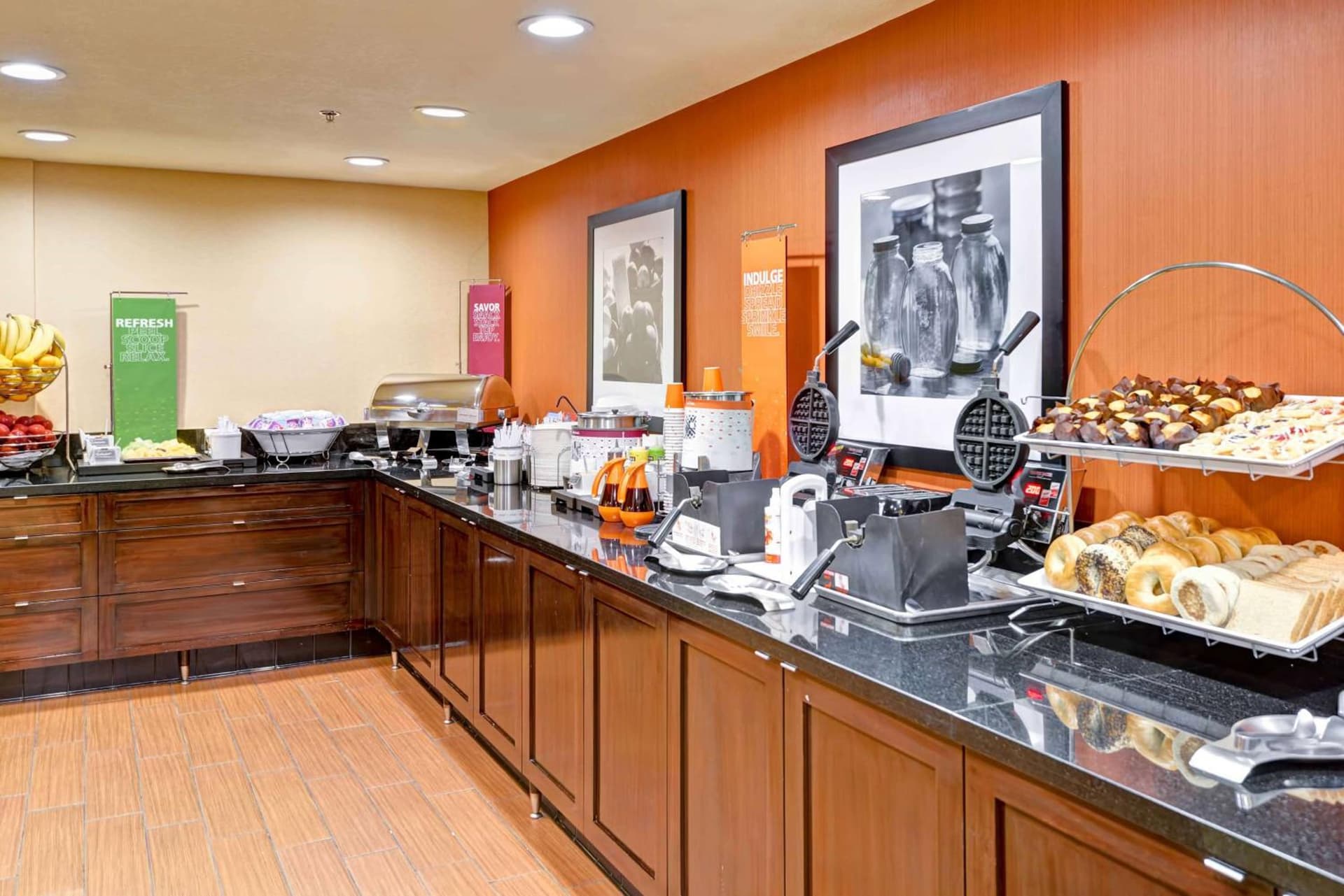 Hampton Inn & Suites San Clemente - Fully Renovated gallery photo in San Clemente, CA — image 13