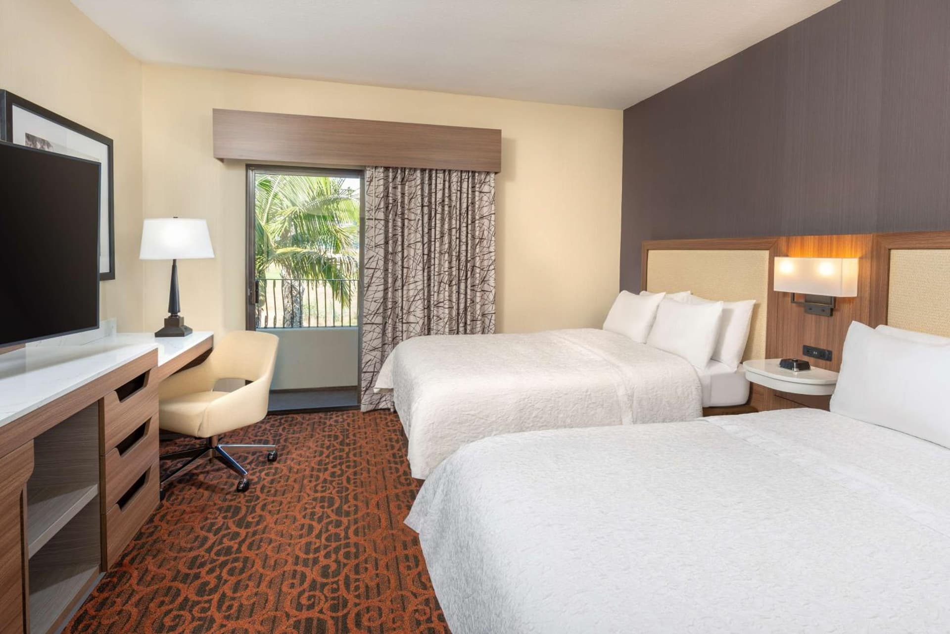 Hampton Inn & Suites San Clemente - Fully Renovated gallery photo in San Clemente, CA — image 7