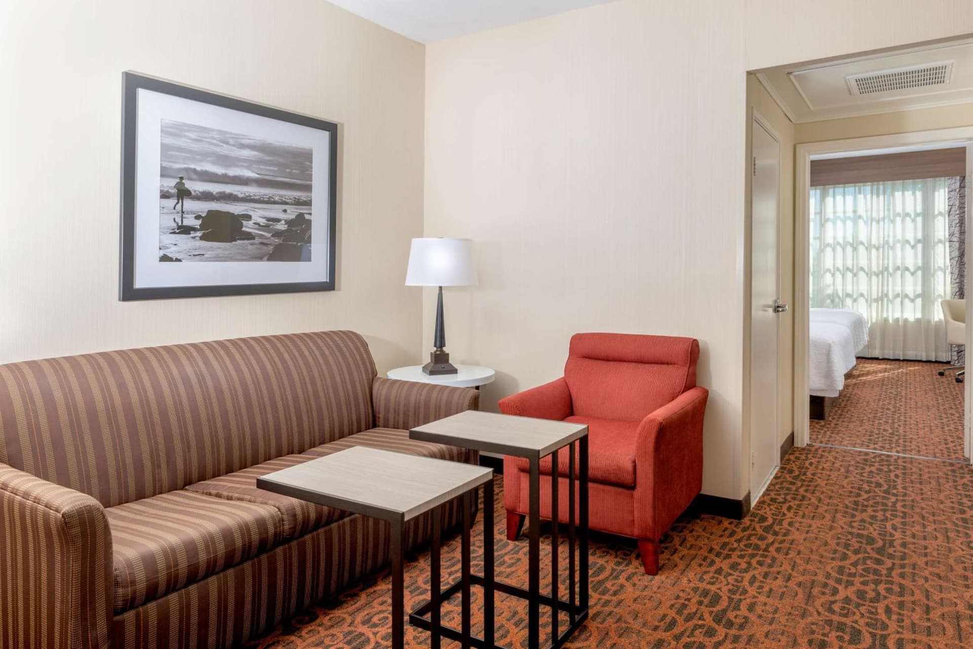 Hampton Inn & Suites San Clemente - Fully Renovated gallery photo in San Clemente, CA — image 8