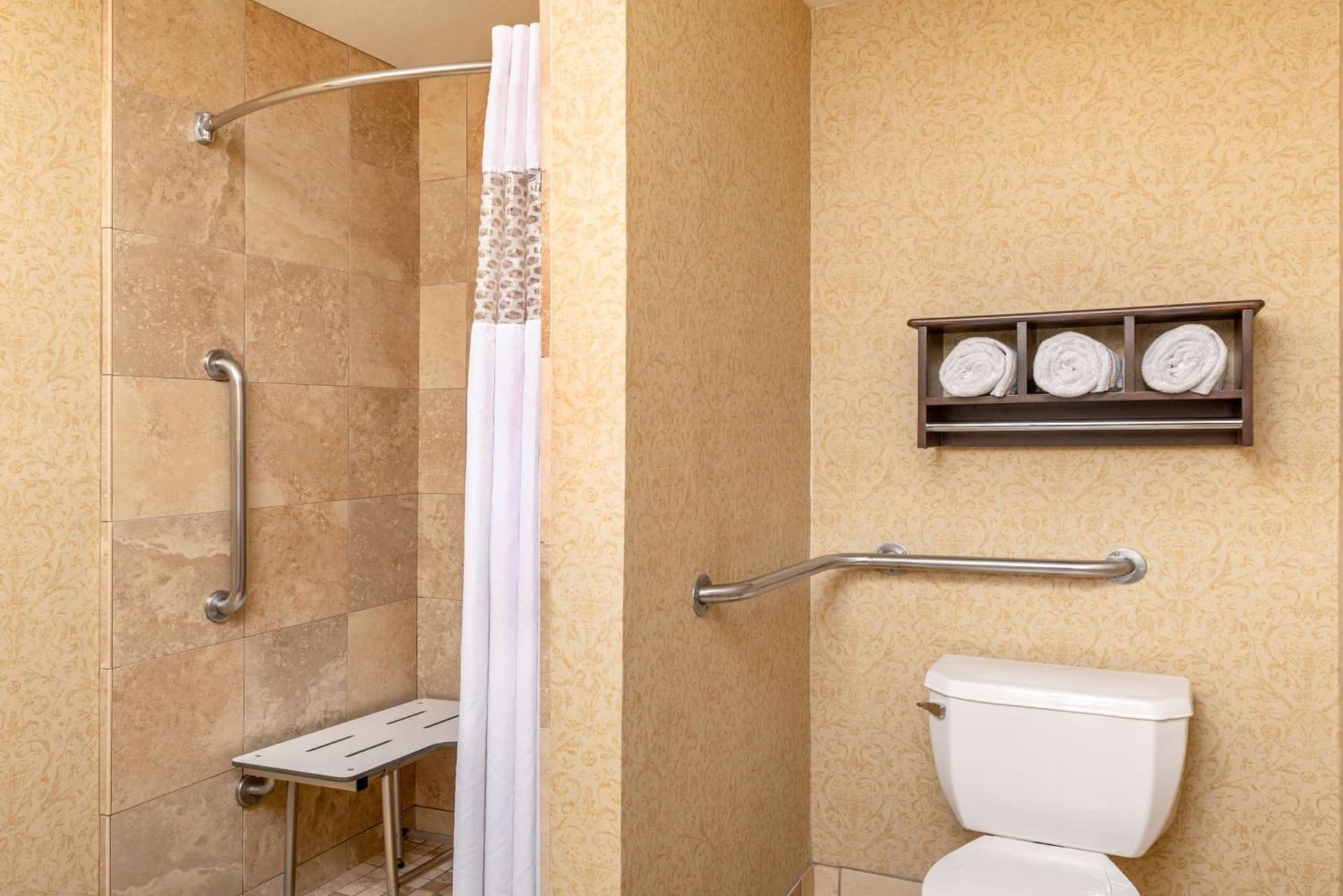 Hampton Inn & Suites San Clemente - Fully Renovated interior in San Clemente, CA — gallery photo 2