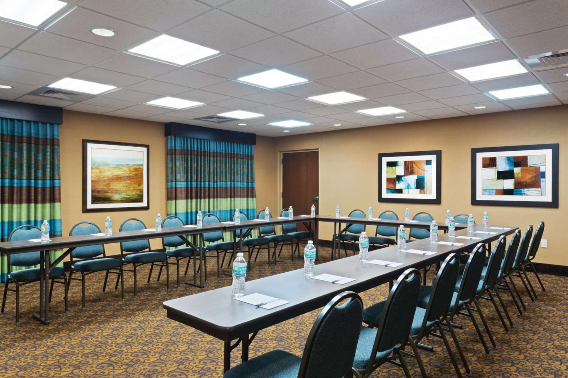 Hampton Inn Leesburg Tavares gallery photo in Leesburg, FL — image 4