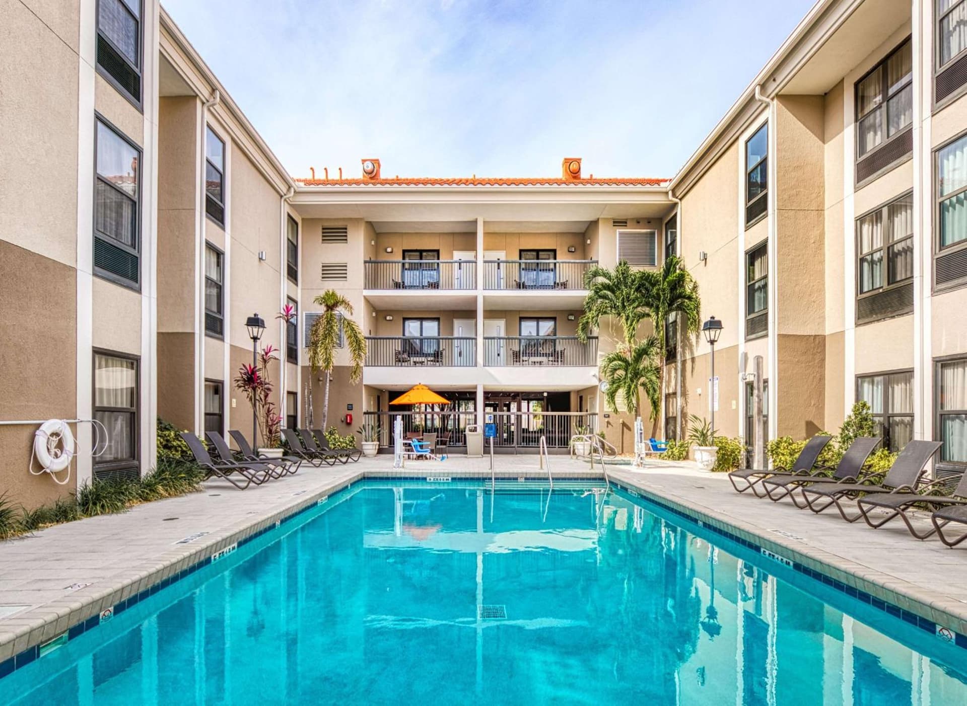 Hampton Inn & Suites Orlando-East UCF gallery photo in Orlando, FL — image 24