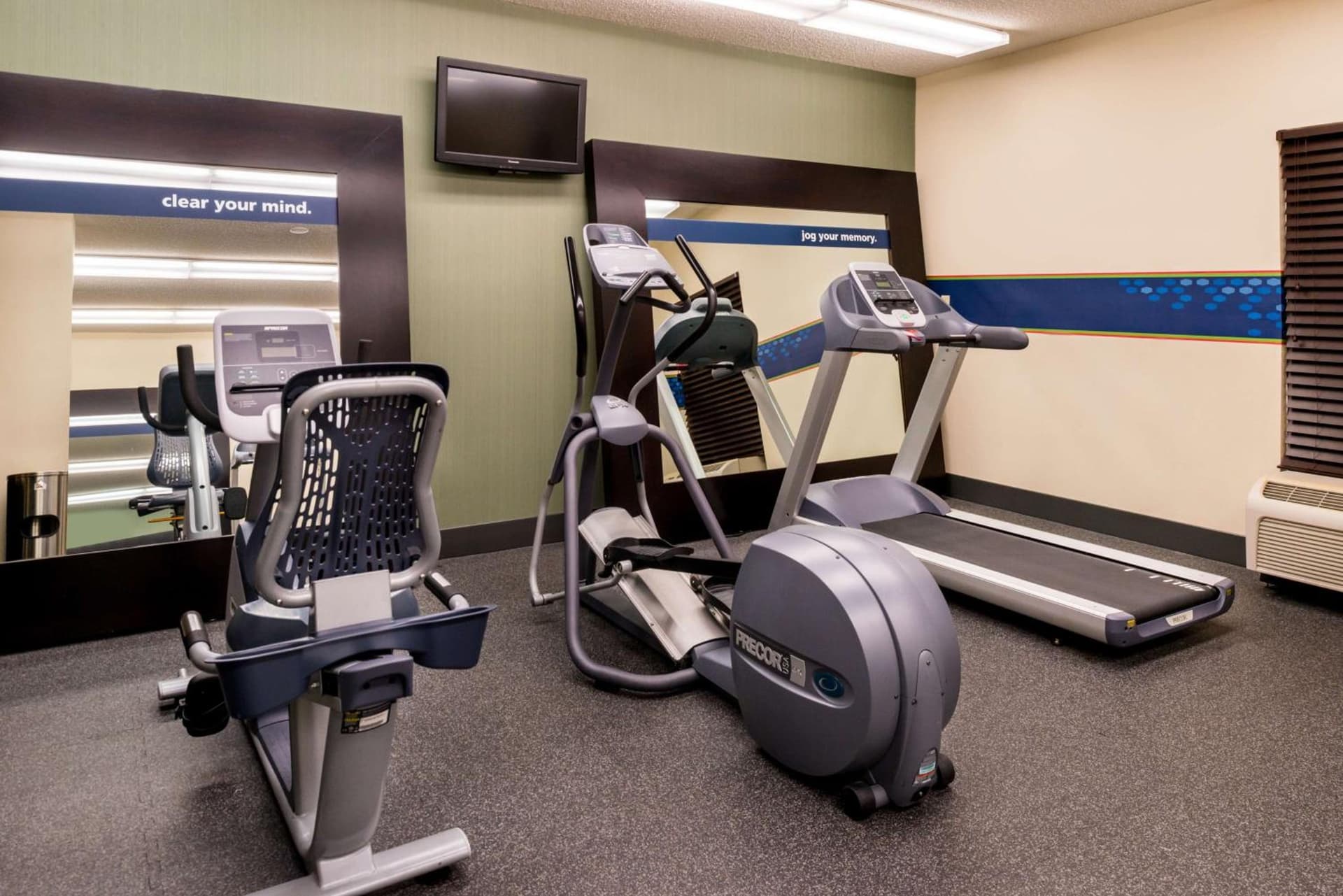 Hampton Inn & Suites Orlando-East UCF gallery photo in Orlando, FL — image 8