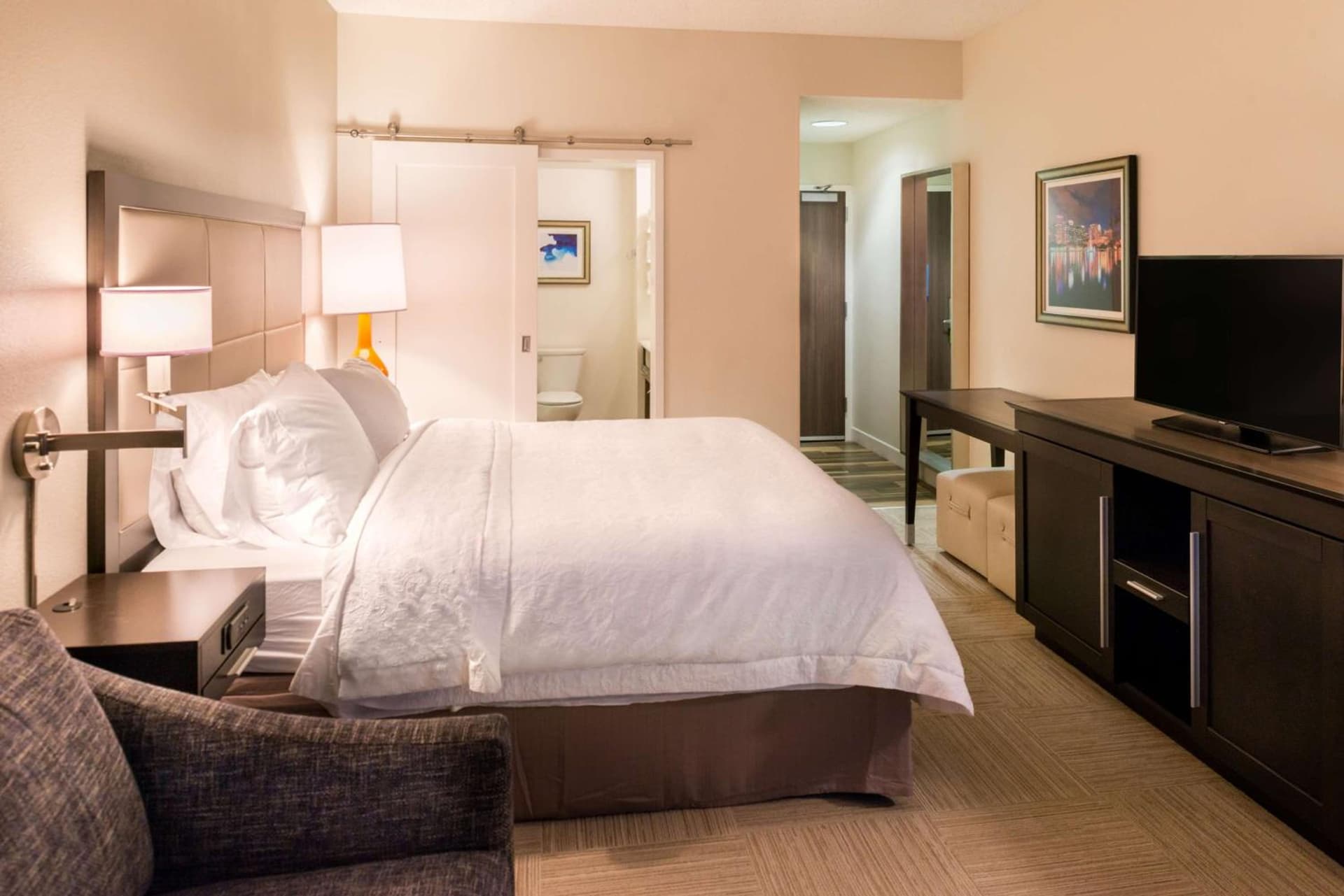 Hampton Inn & Suites Orlando-East UCF gallery photo in Orlando, FL — image 35