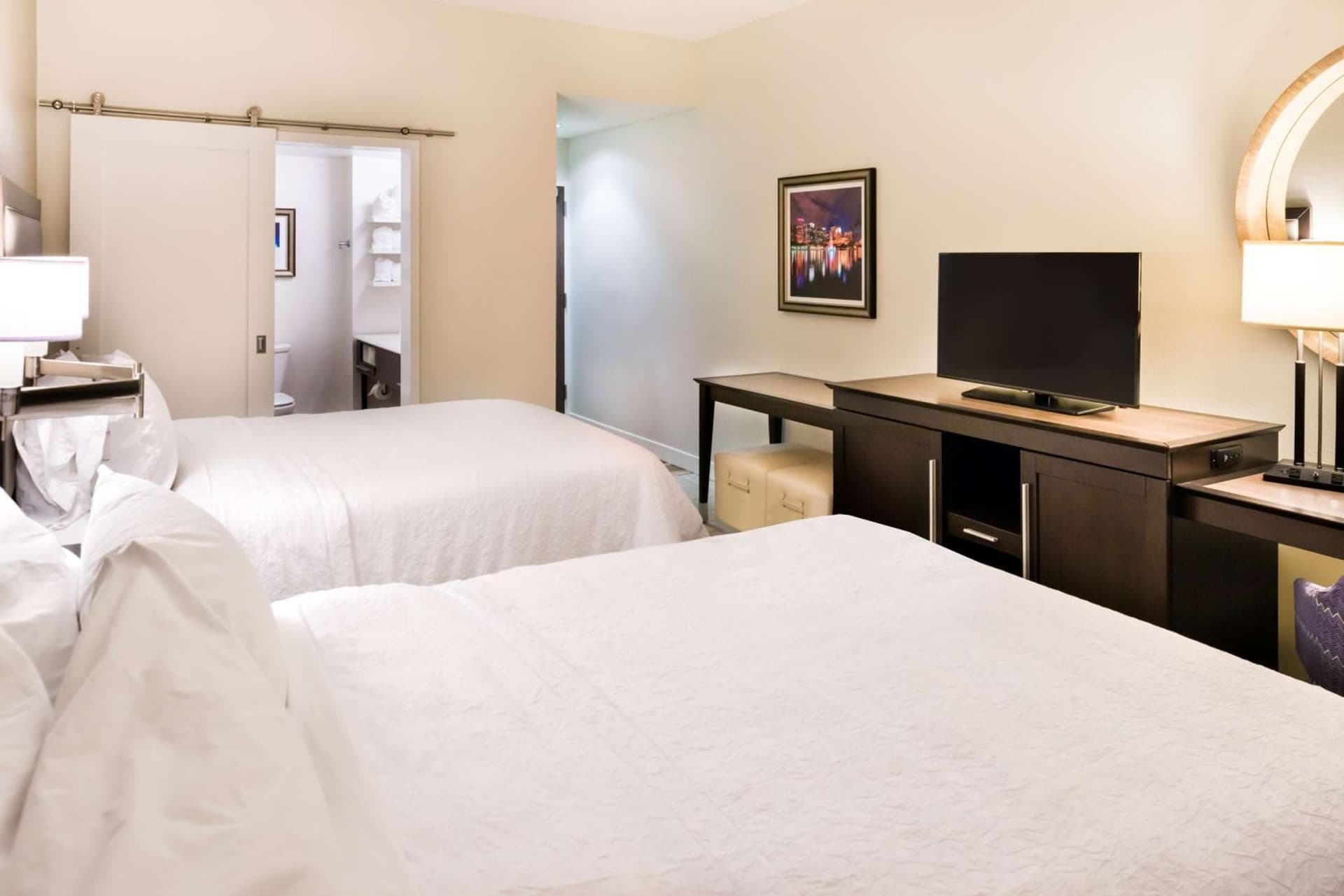 Hampton Inn & Suites Orlando-East UCF gallery photo in Orlando, FL — image 4