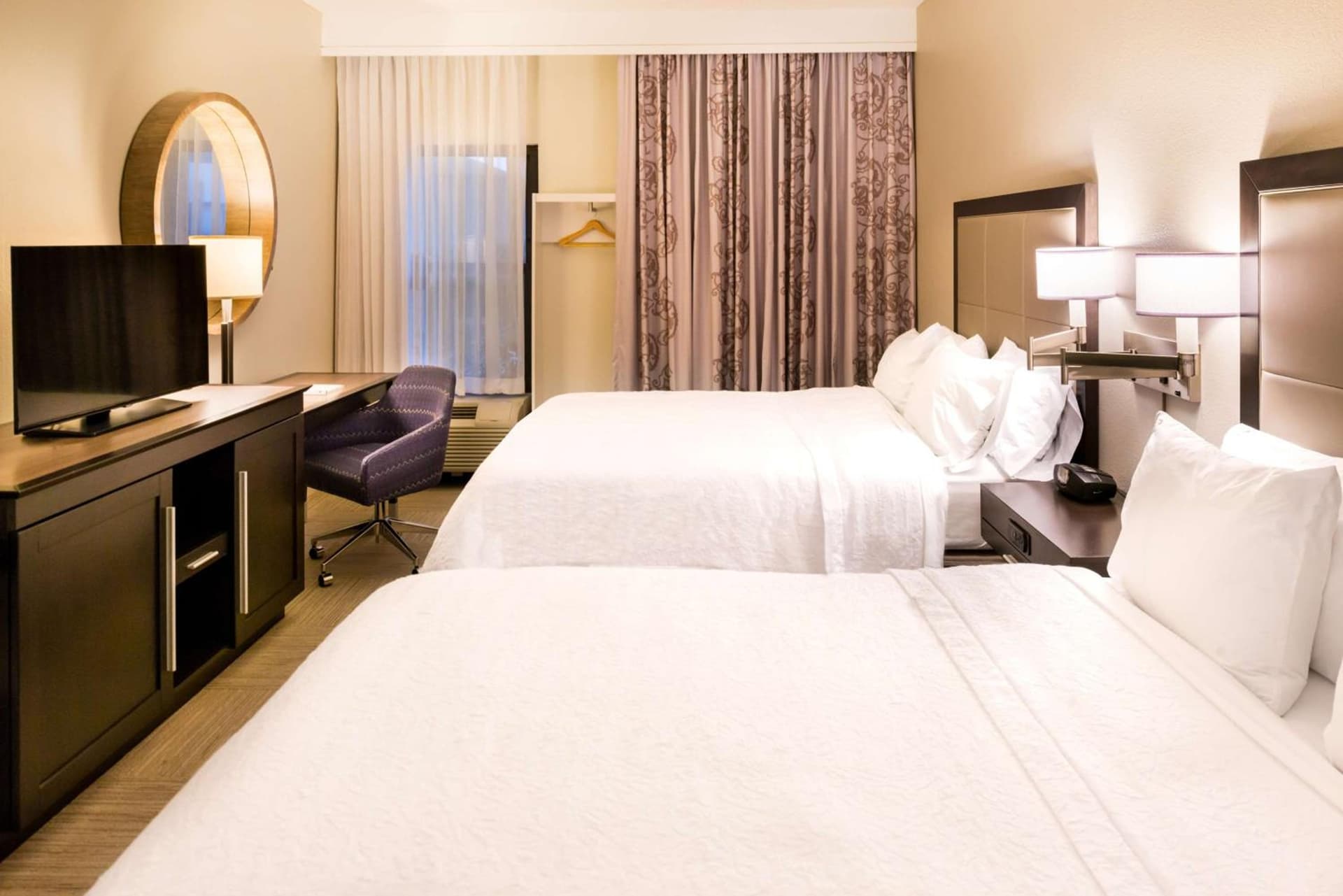 Hampton Inn & Suites Orlando-East UCF gallery photo in Orlando, FL — image 5
