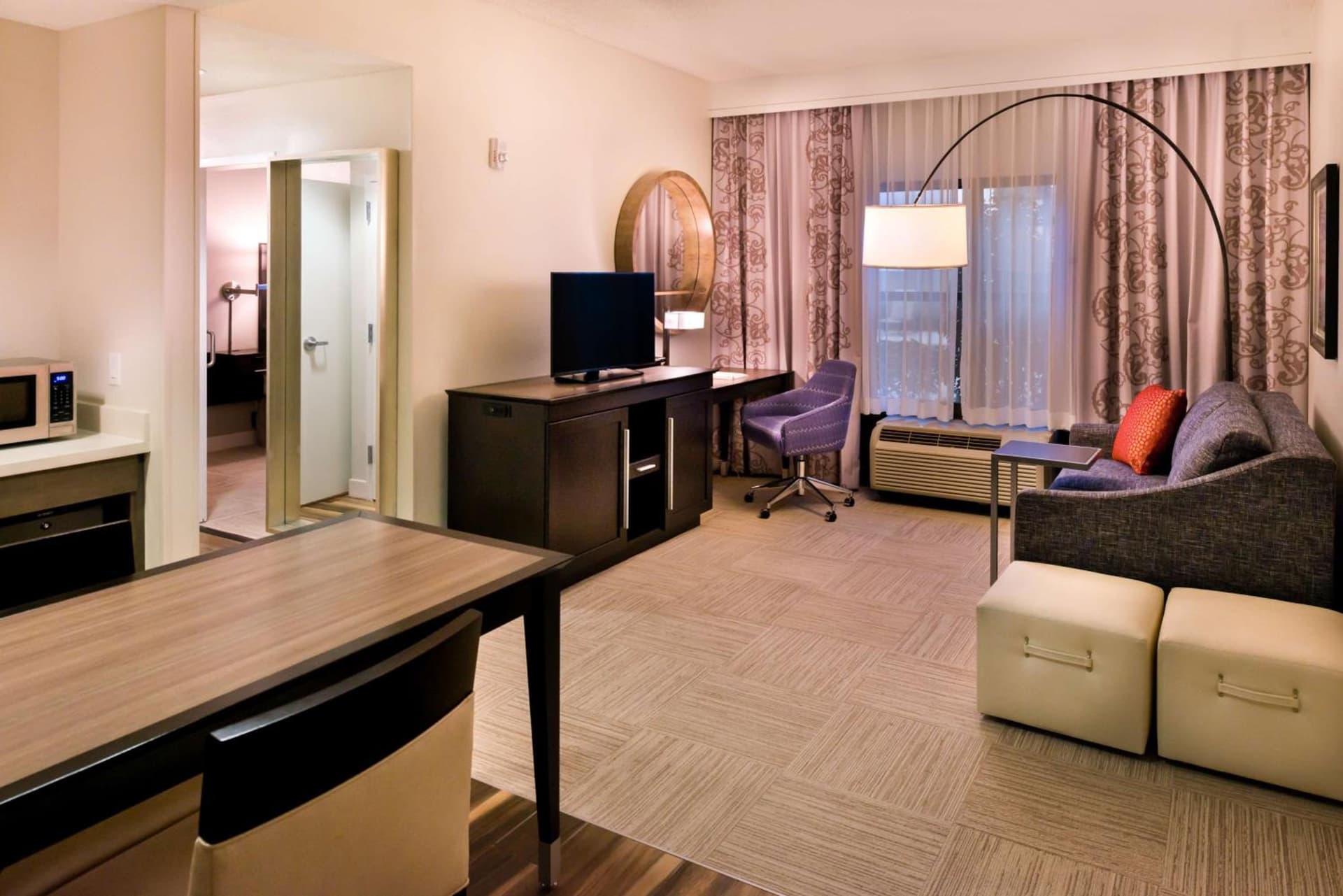 Hampton Inn & Suites Orlando-East UCF gallery photo in Orlando, FL — image 14