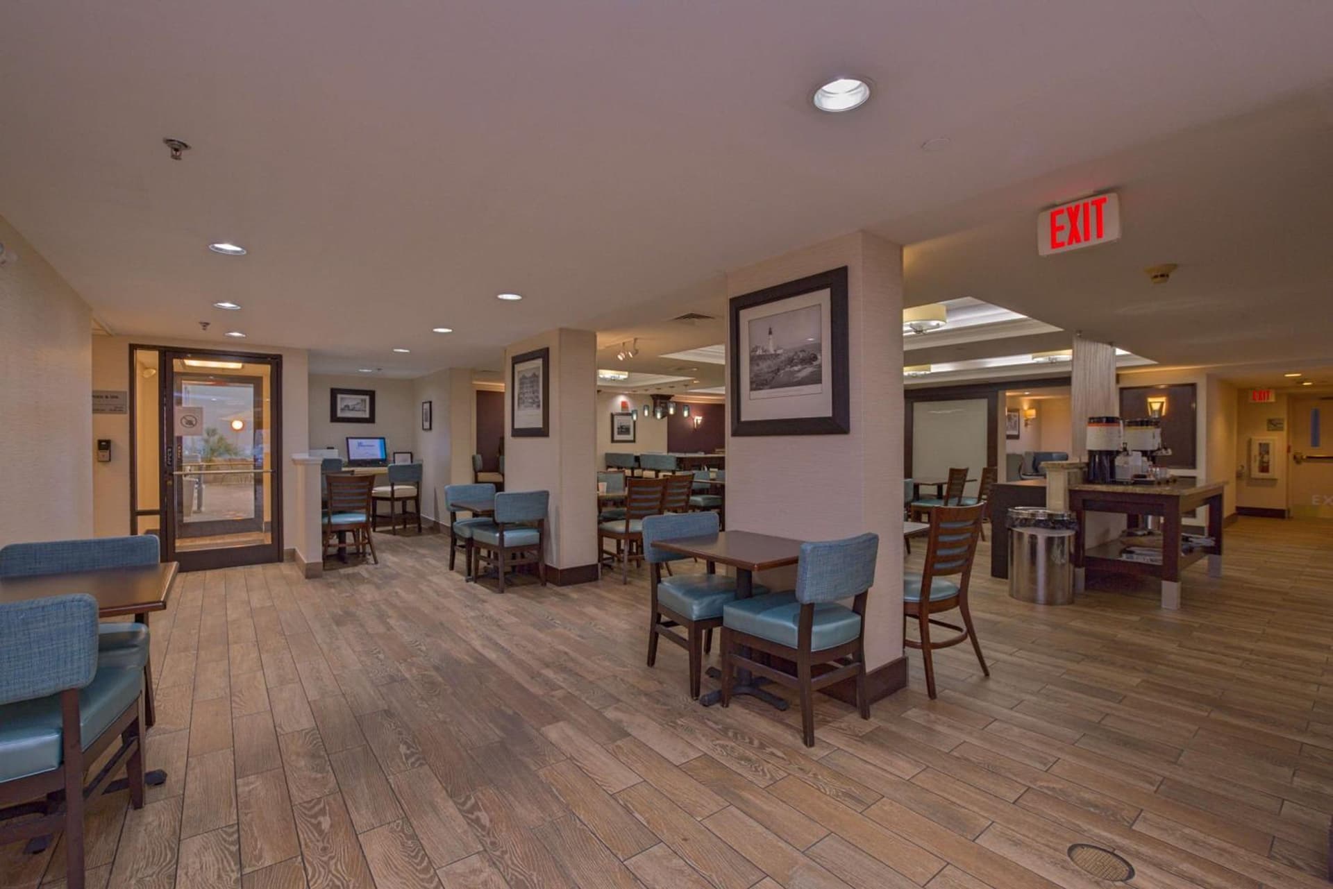 Hampton Inn Portsmouth Central gallery photo in Portsmouth, NH — image 30