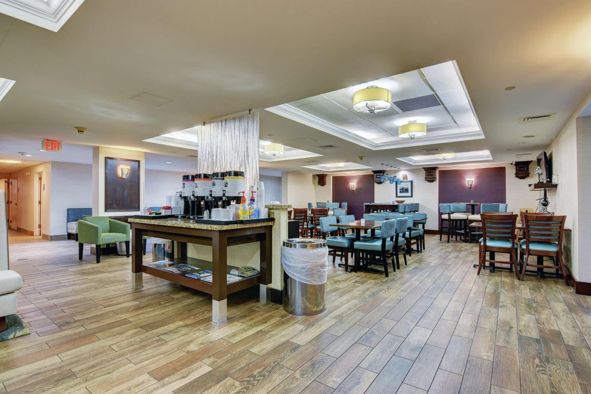 Hampton Inn Portsmouth Central gallery photo in Portsmouth, NH — image 35