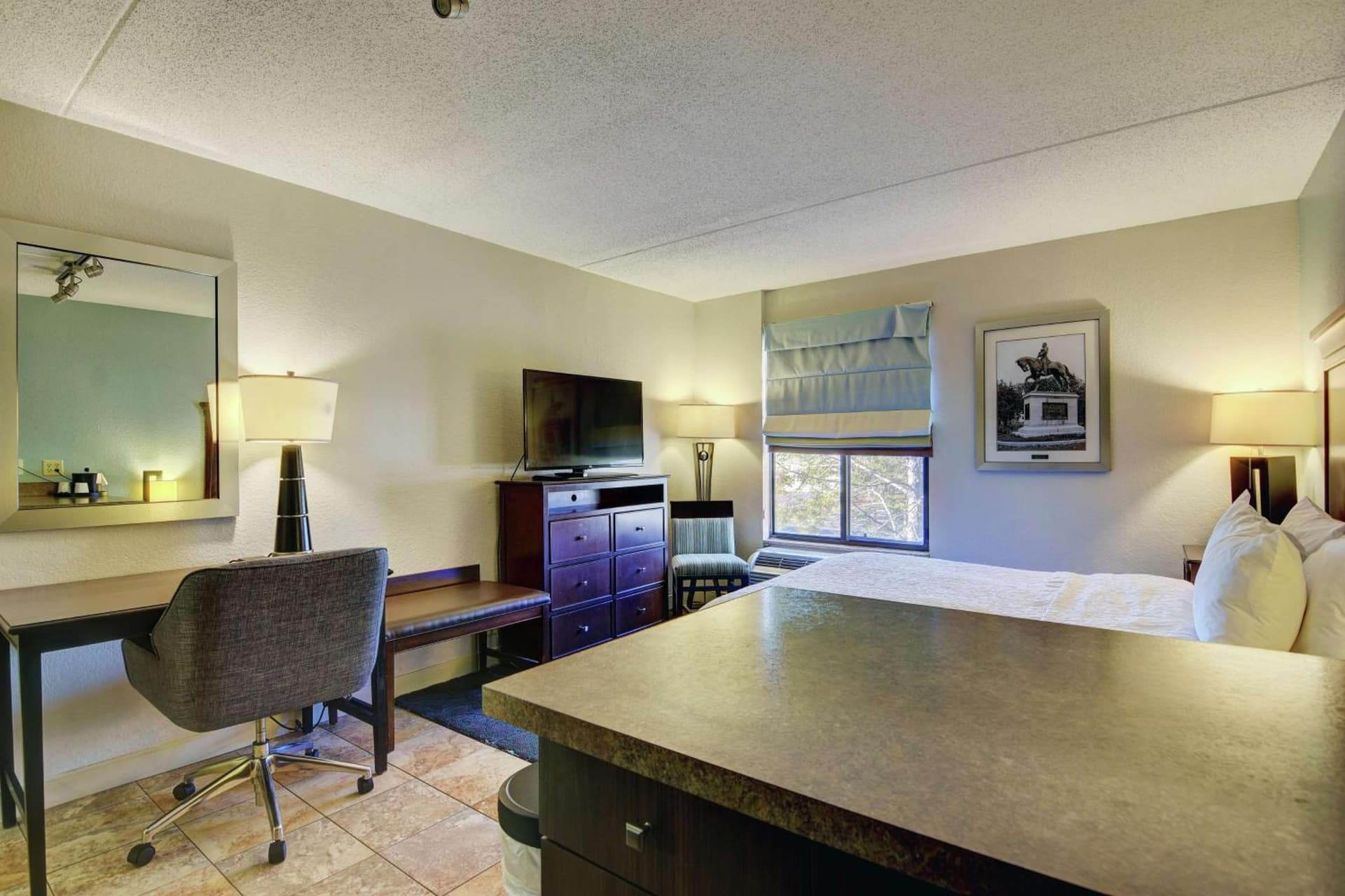 Hampton Inn Portsmouth Central property views in Portsmouth, NH — gallery photo 3