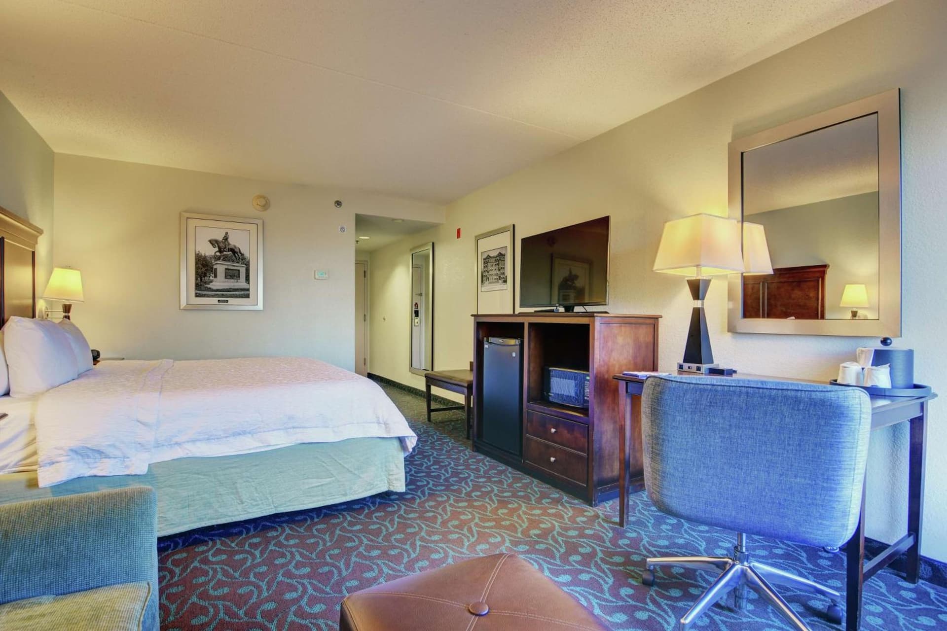 Hampton Inn Portsmouth Central gallery photo in Portsmouth, NH — image 14