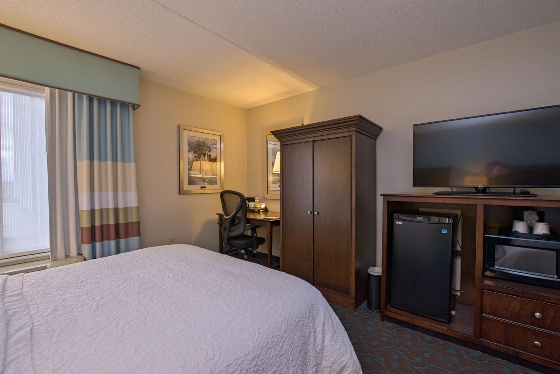 Hampton Inn Portsmouth Central gallery photo in Portsmouth, NH — image 5