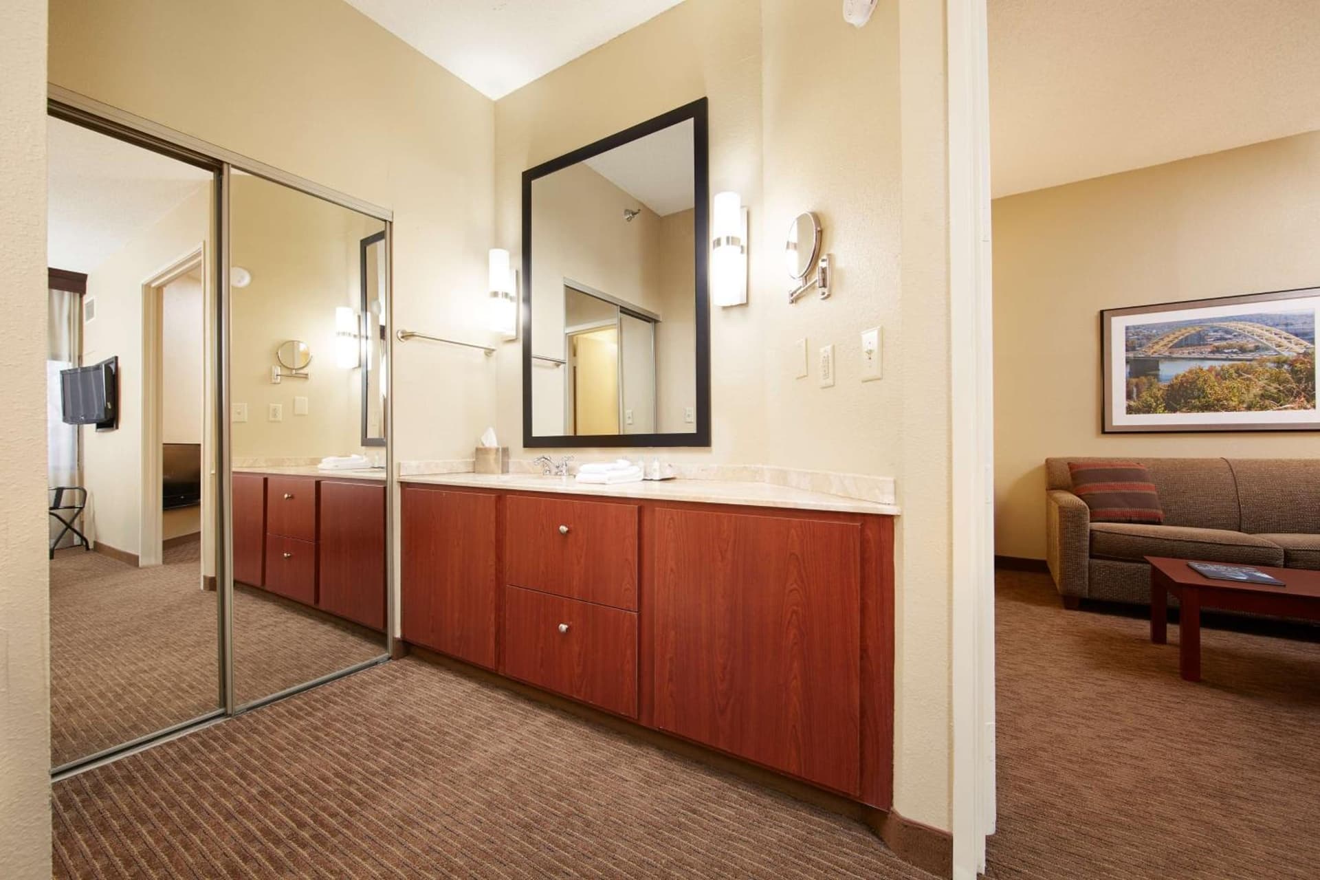 DoubleTree Suites by Hilton Hotel Cincinnati - Blue Ash property views in Sharonville, OH — gallery photo 3