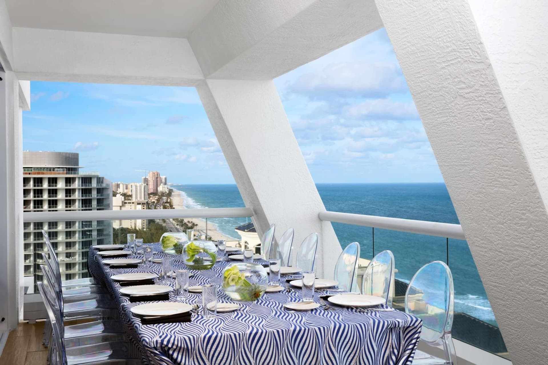Conrad Fort Lauderdale Beach gallery photo in Fort Lauderdale, FL — image 14
