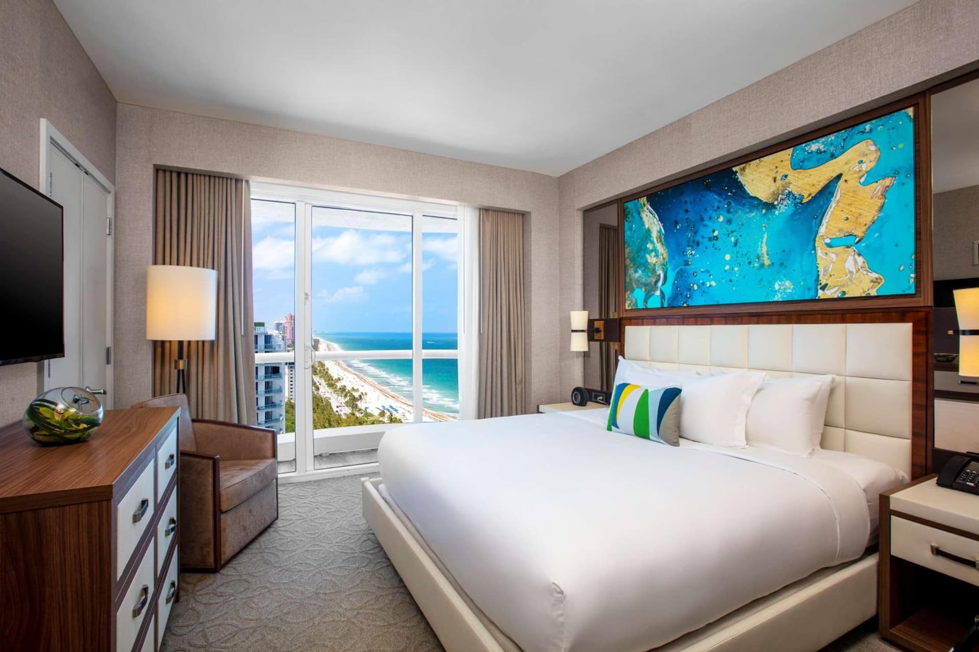 Conrad Fort Lauderdale Beach gallery photo in Fort Lauderdale, FL — image 37