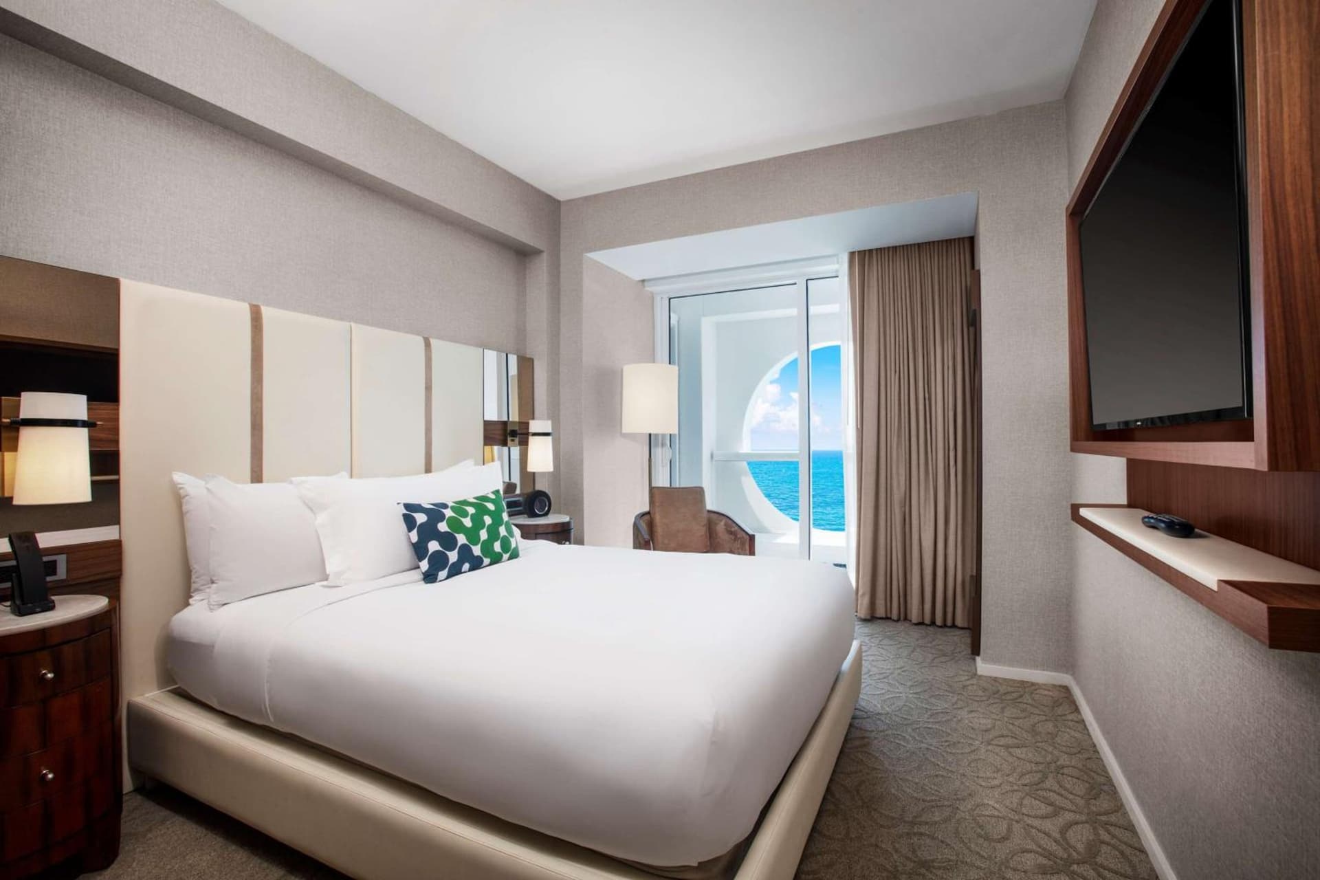Conrad Fort Lauderdale Beach gallery photo in Fort Lauderdale, FL — image 82