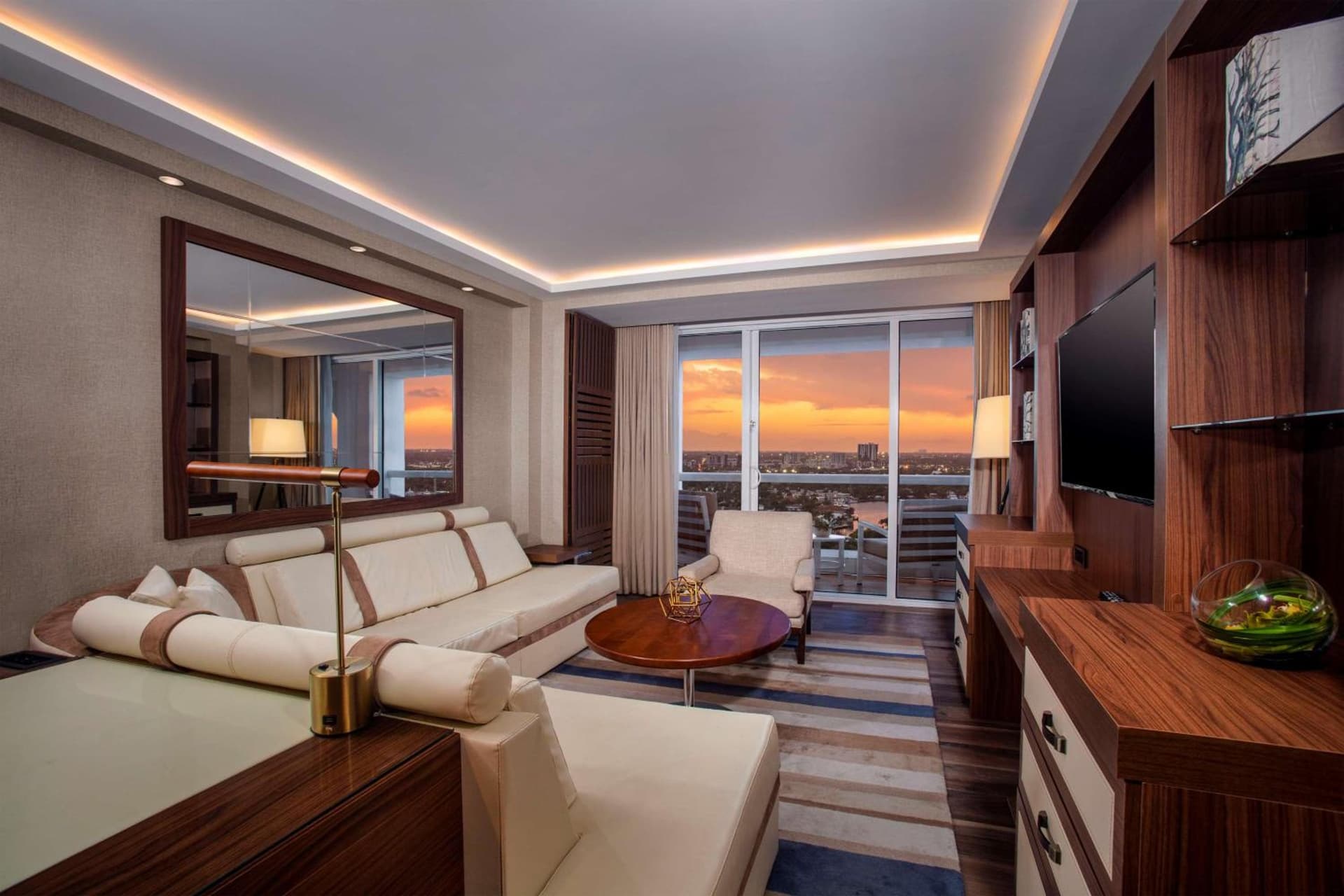 Conrad Fort Lauderdale Beach gallery photo in Fort Lauderdale, FL — image 10