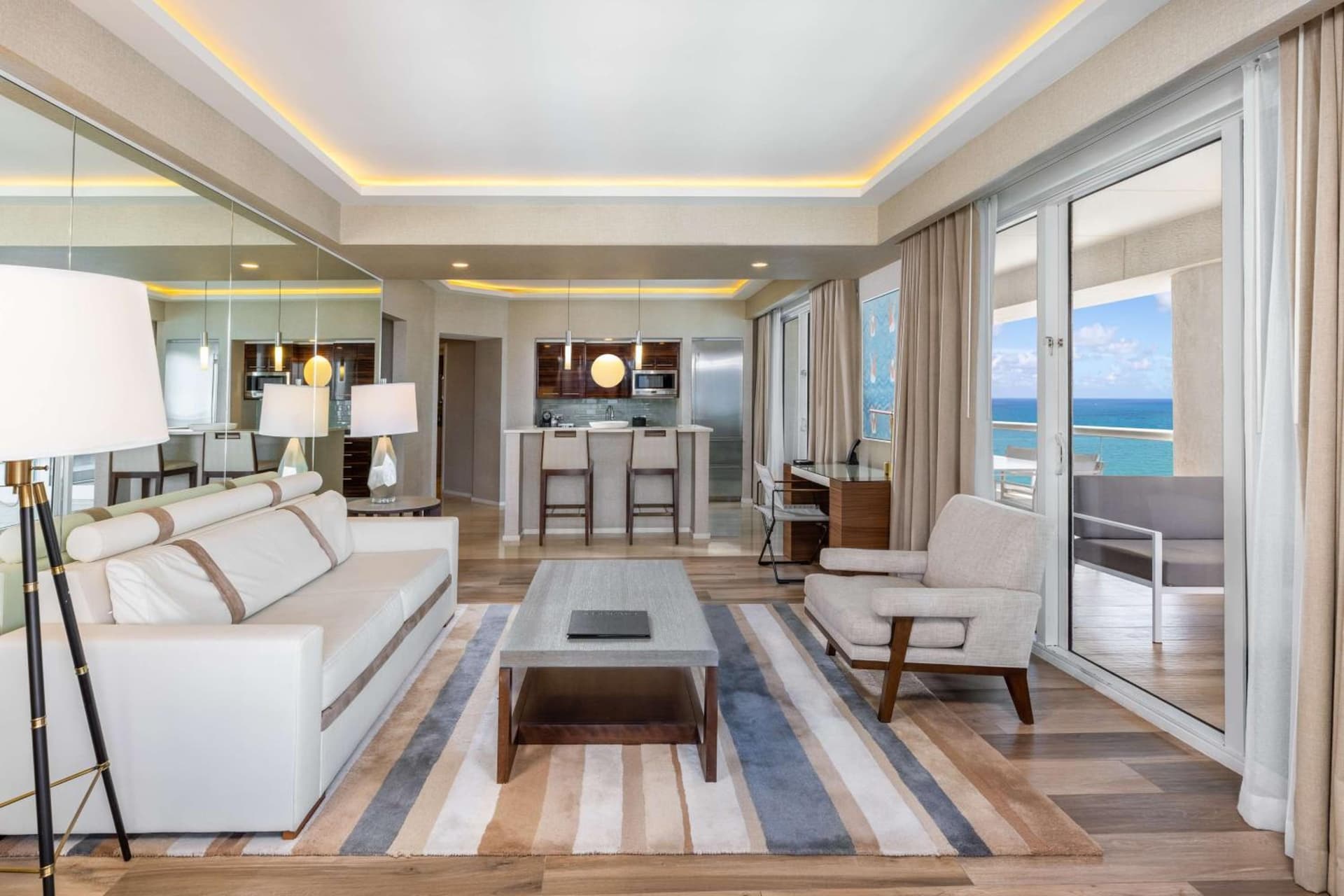 Conrad Fort Lauderdale Beach gallery photo in Fort Lauderdale, FL — image 68
