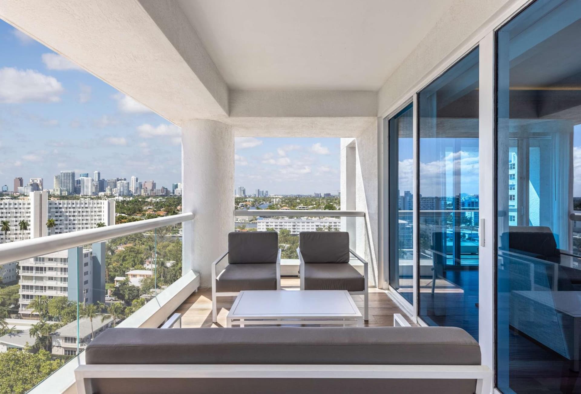Conrad Fort Lauderdale Beach gallery photo in Fort Lauderdale, FL — image 19