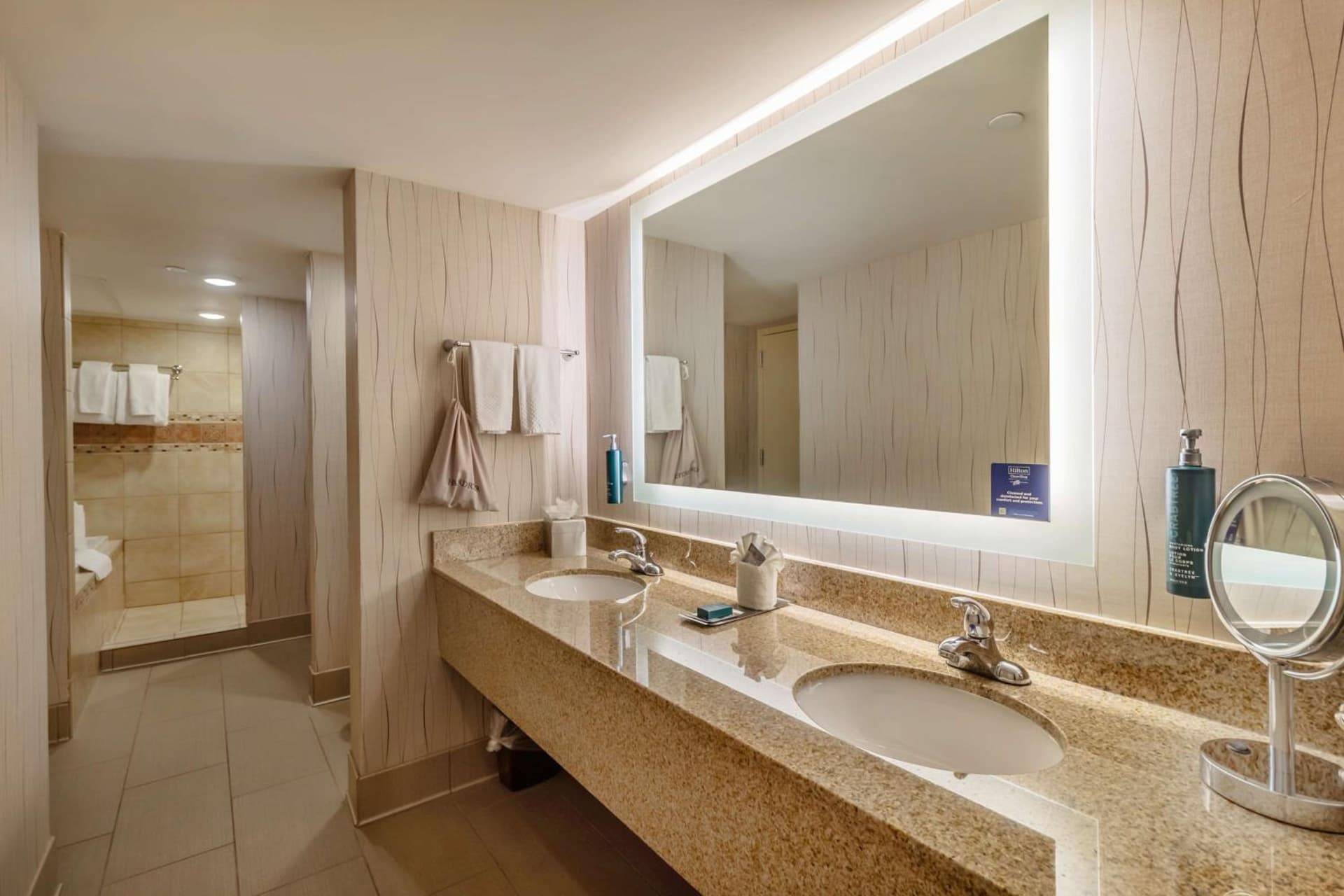 DoubleTree by Hilton Lawrence gallery photo in Lawrence, KS — image 30