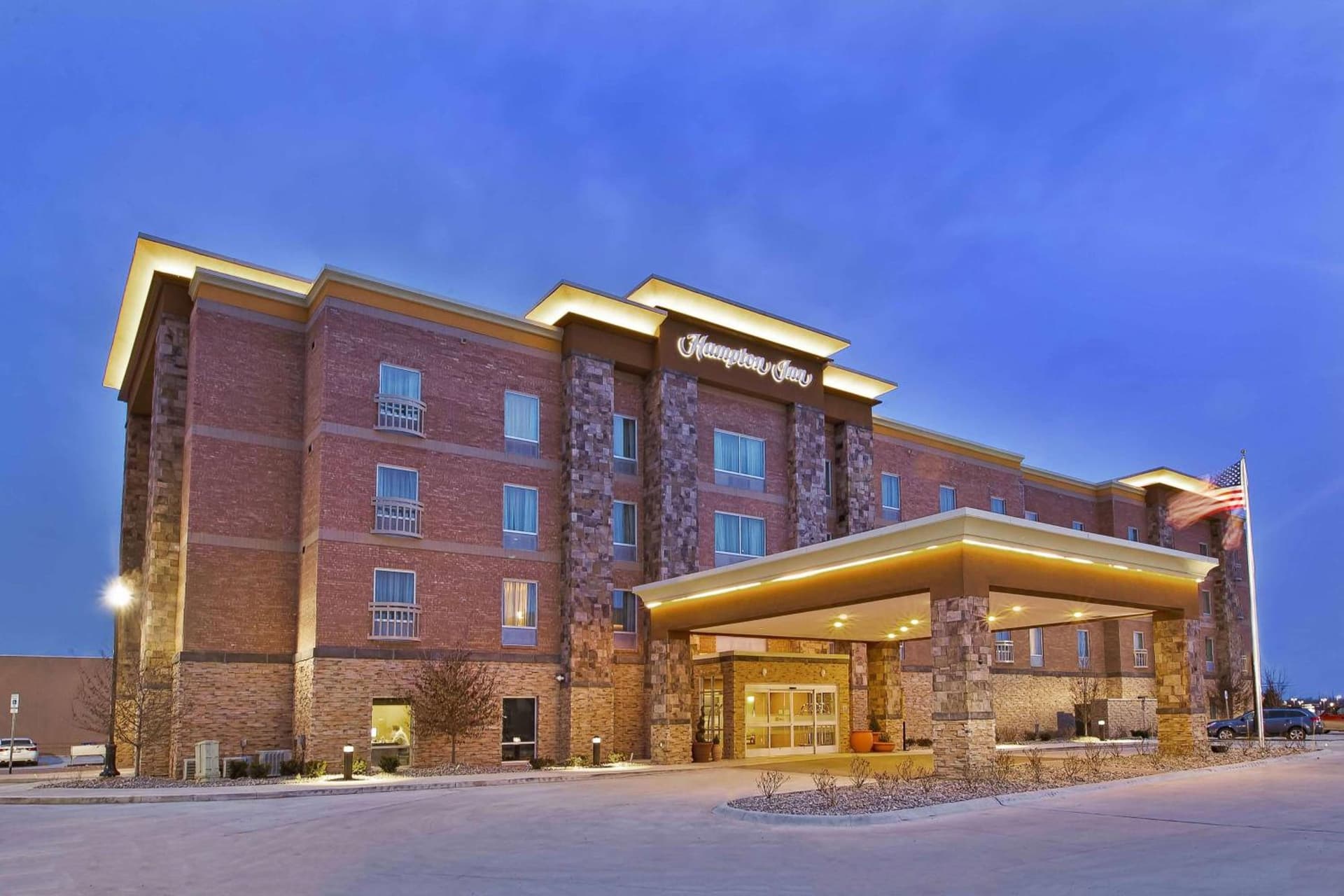 Hampton Inn by Hilton West Bloomfield Novi property views in Farmington Hills, MI — gallery photo 3