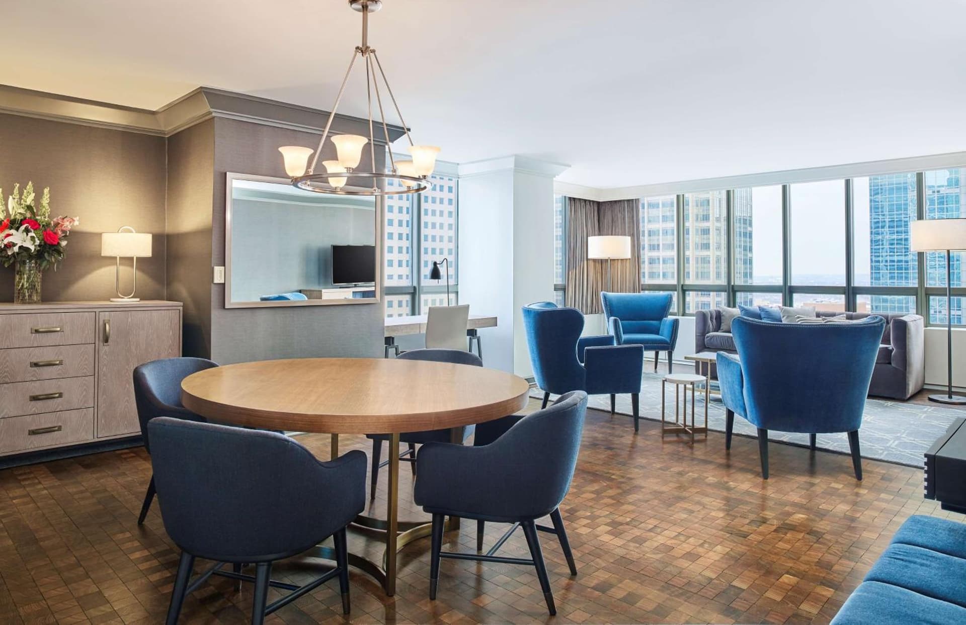 The Marquette Hotel, Curio Collection by Hilton gallery photo in Minneapolis, MN — image 8