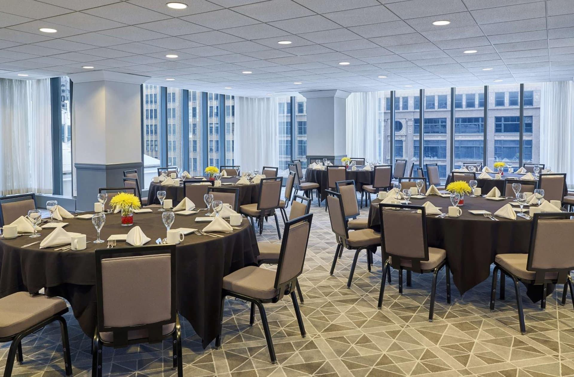 The Marquette Hotel, Curio Collection by Hilton gallery photo in Minneapolis, MN — image 18
