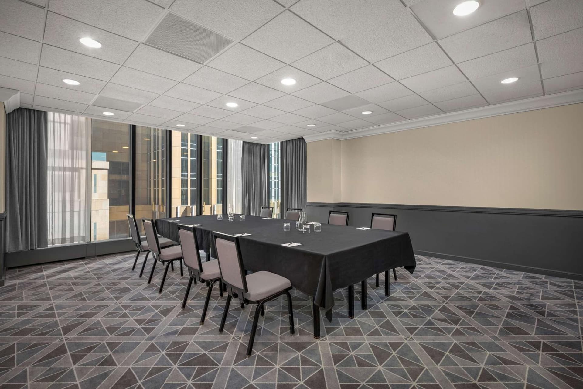 The Marquette Hotel, Curio Collection by Hilton gallery photo in Minneapolis, MN — image 19