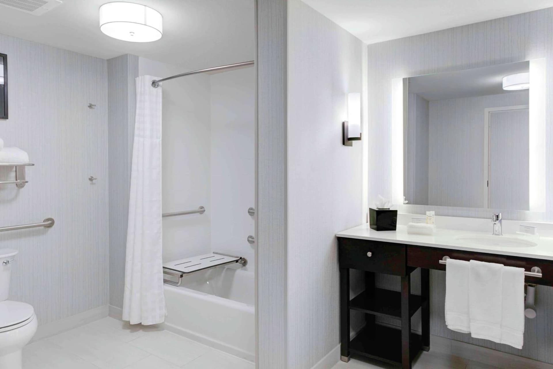 Homewood Suites By Hilton Lansing Eastwood gallery photo in Lansing, MI — image 26