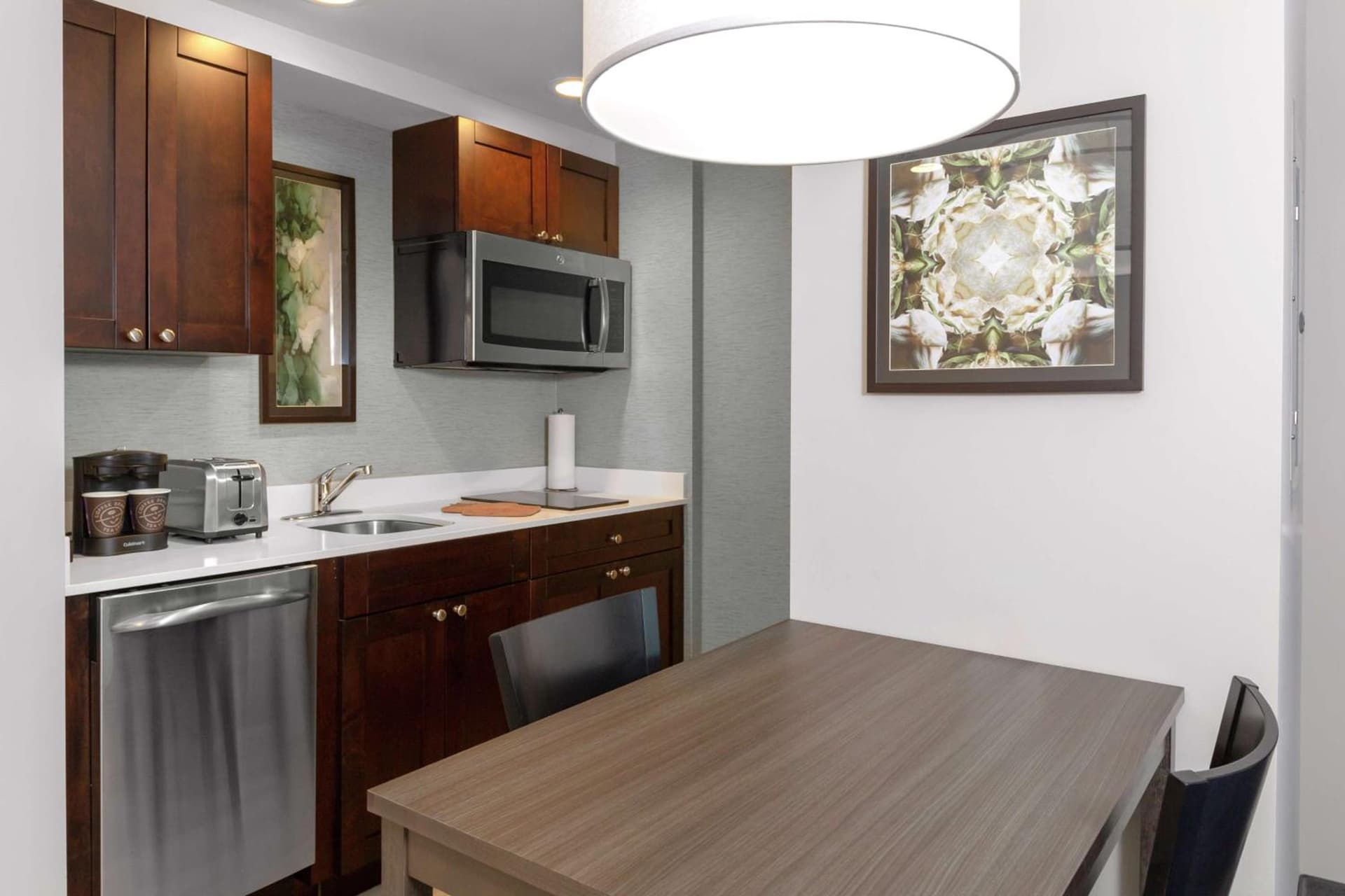 Homewood Suites By Hilton Lansing Eastwood gallery photo in Lansing, MI — image 28