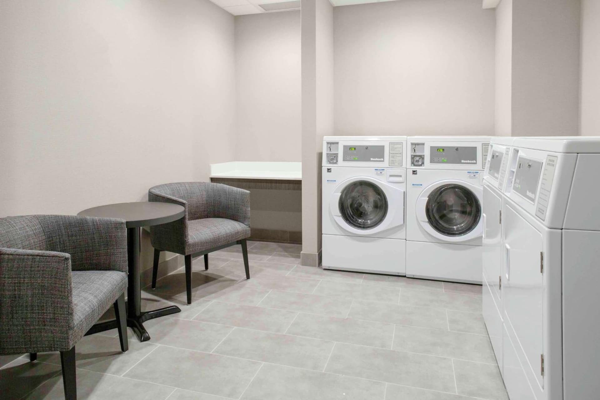 Homewood Suites By Hilton Lansing Eastwood gallery photo in Lansing, MI — image 23