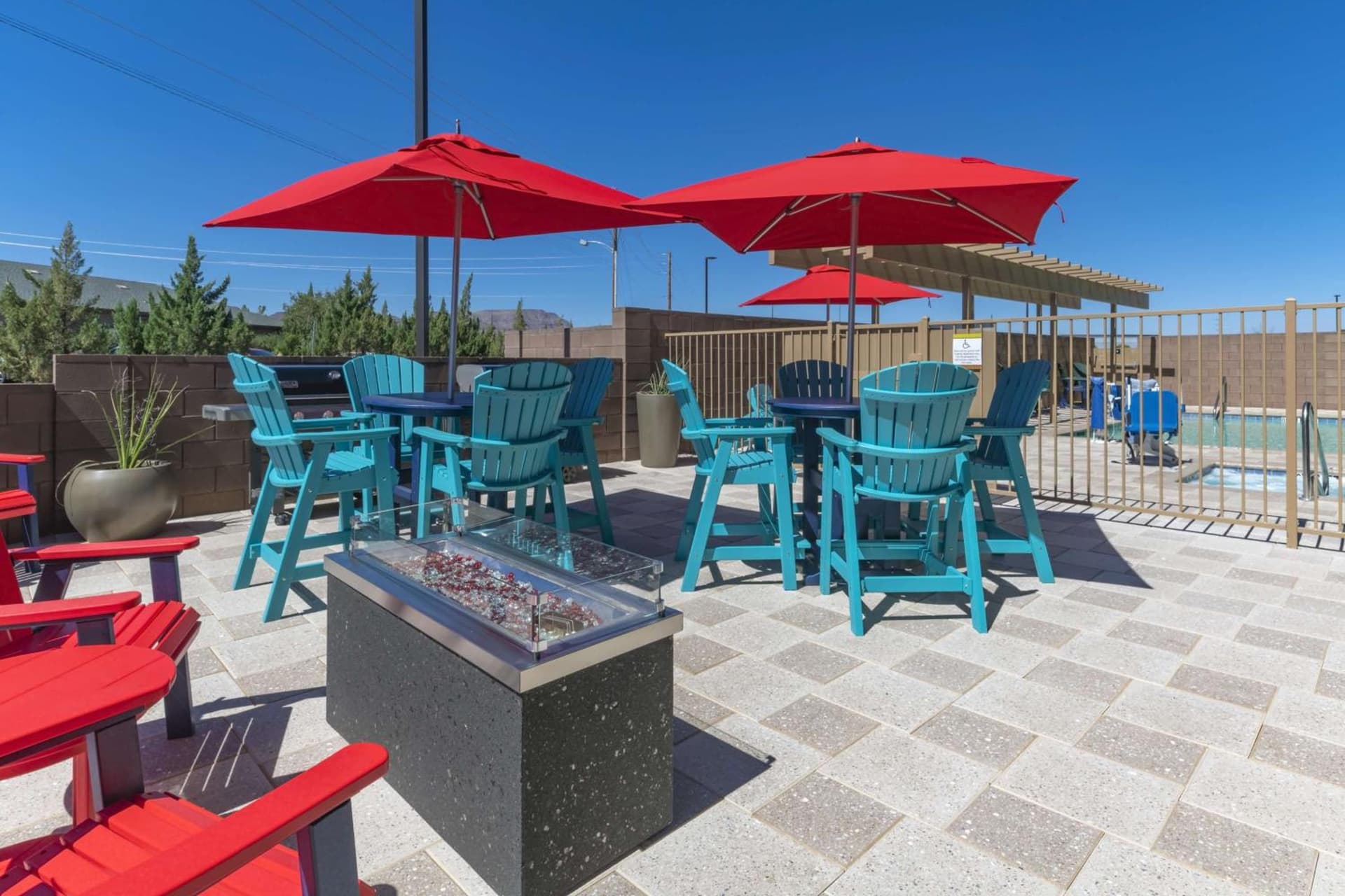 Home2 Suites by Hilton Kingman interior in Kingman, AZ — gallery photo 2