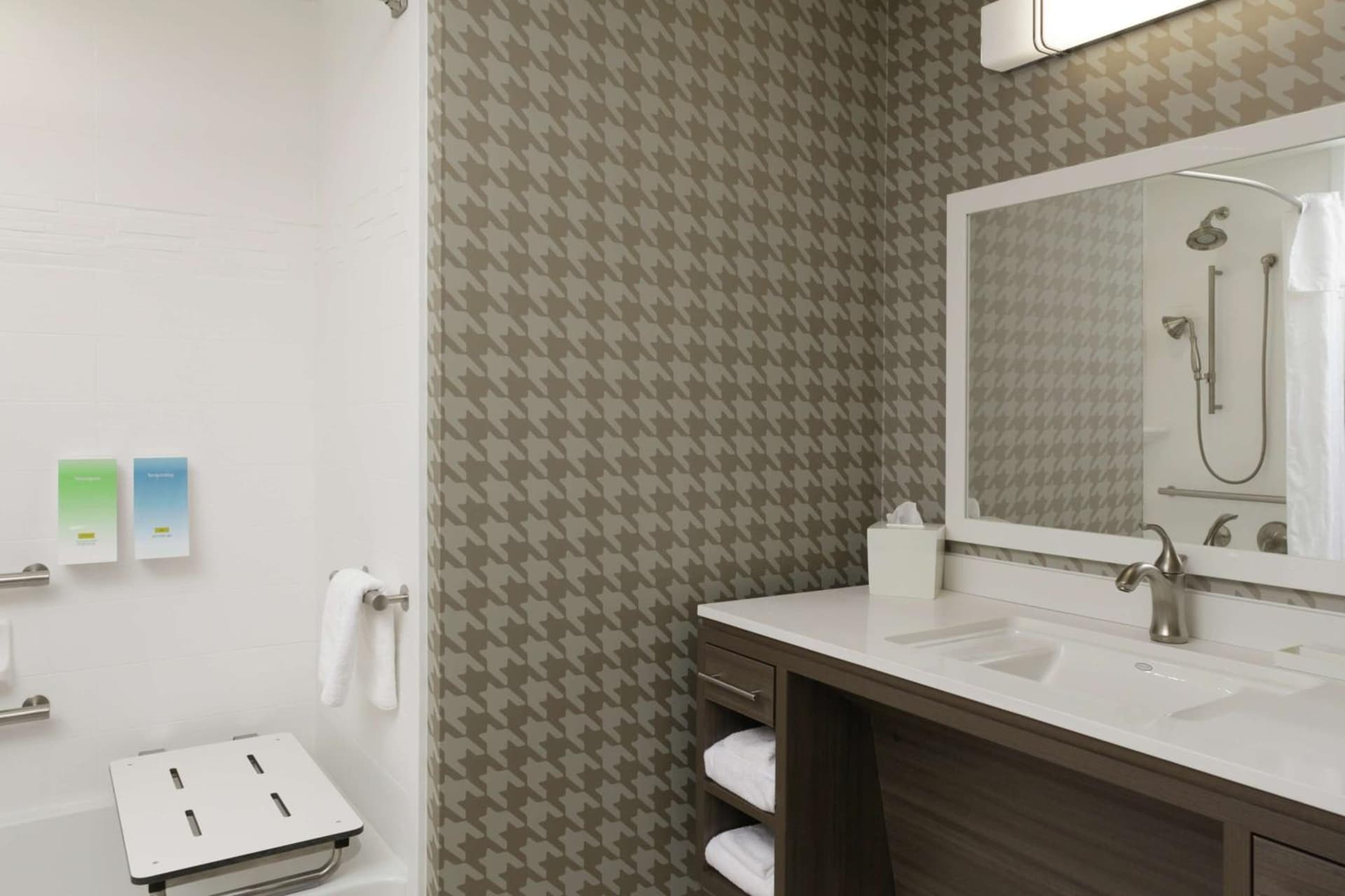 Home2 Suites By Hilton Fort Collins gallery photo in Fort Collins, CO — image 5