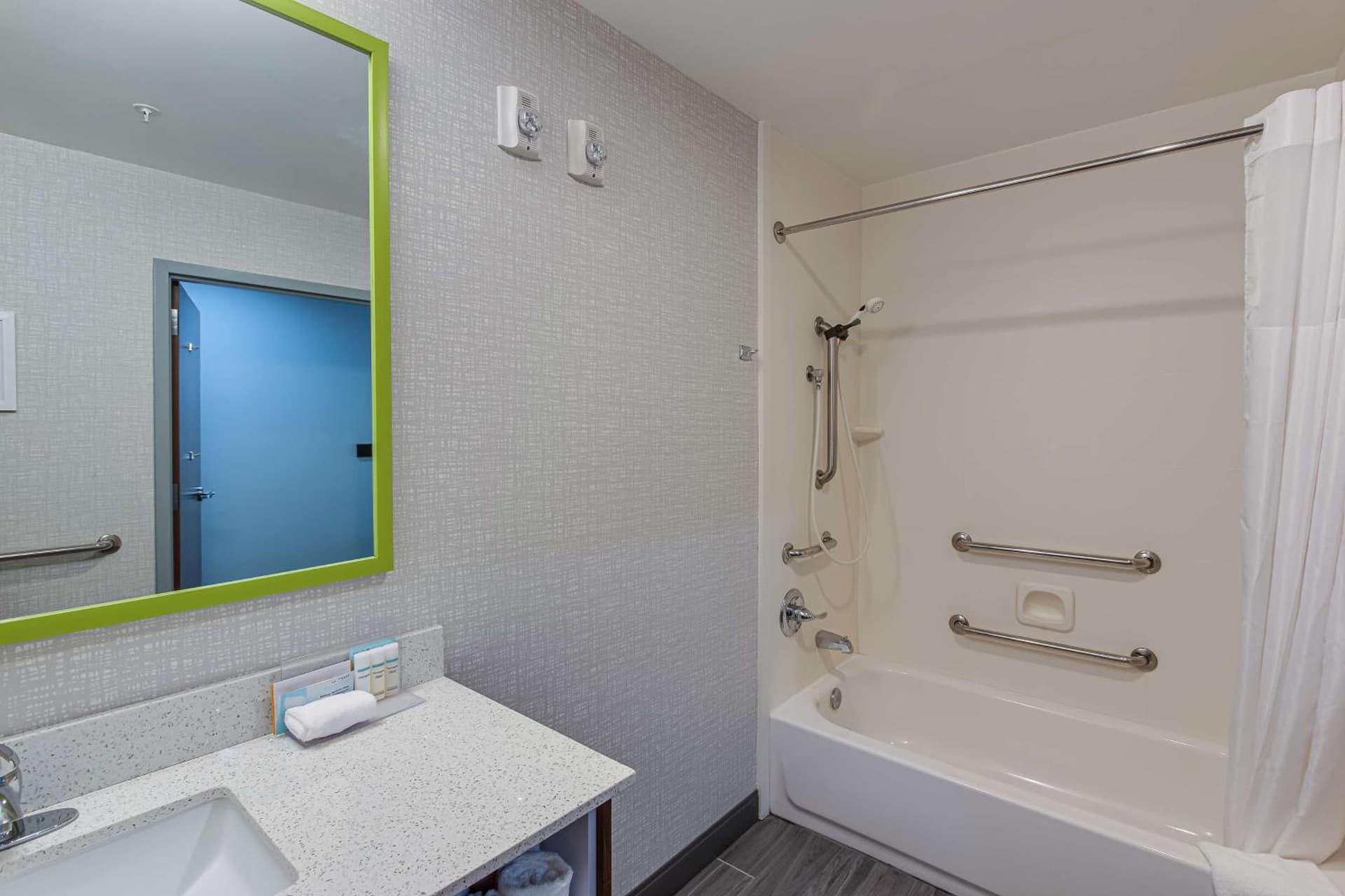 Hampton Inn Oak Grove Fort Campbell gallery photo in Oak Grove, KY — image 16