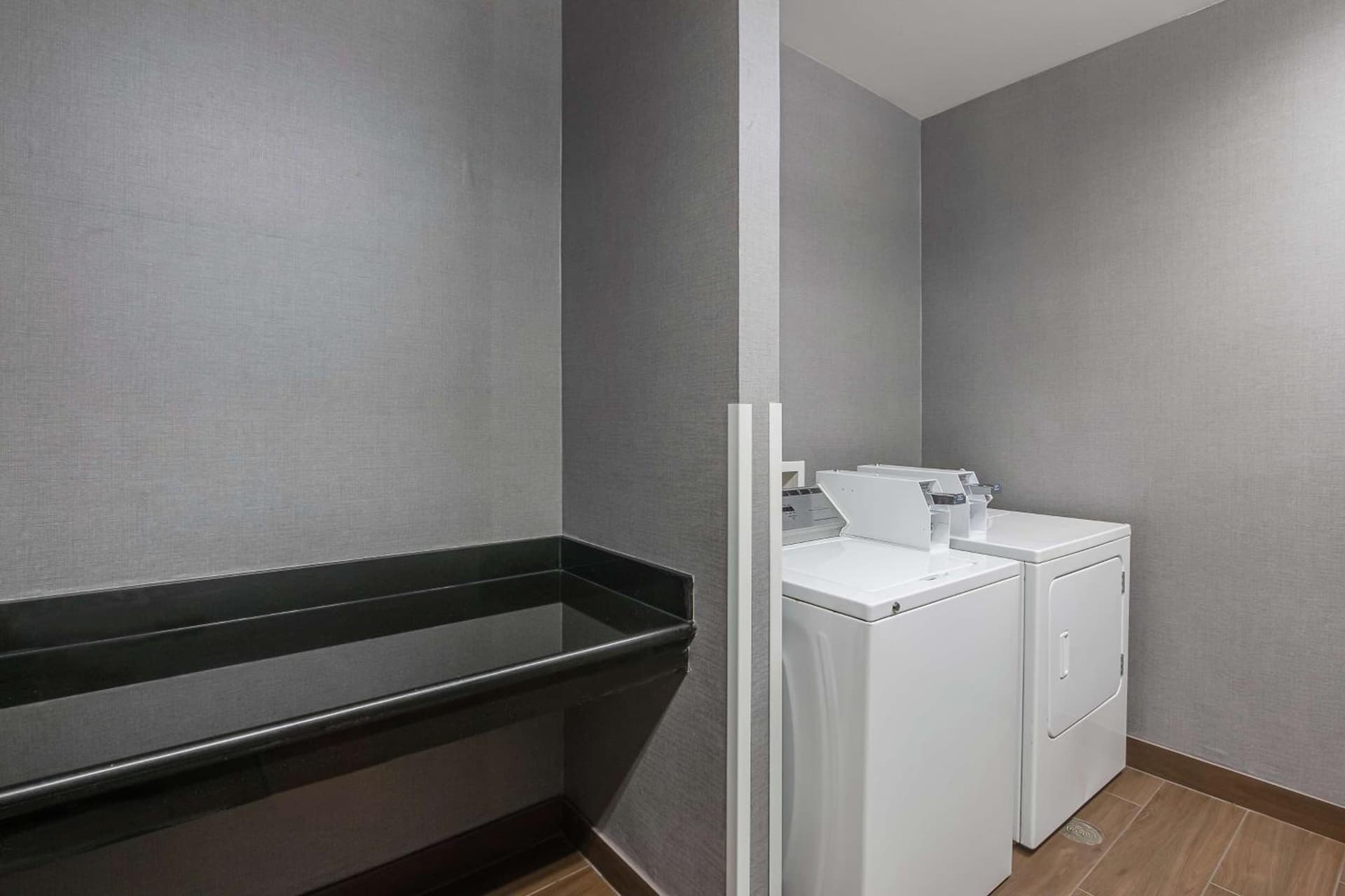 Hampton Inn Oak Grove Fort Campbell gallery photo in Oak Grove, KY — image 9