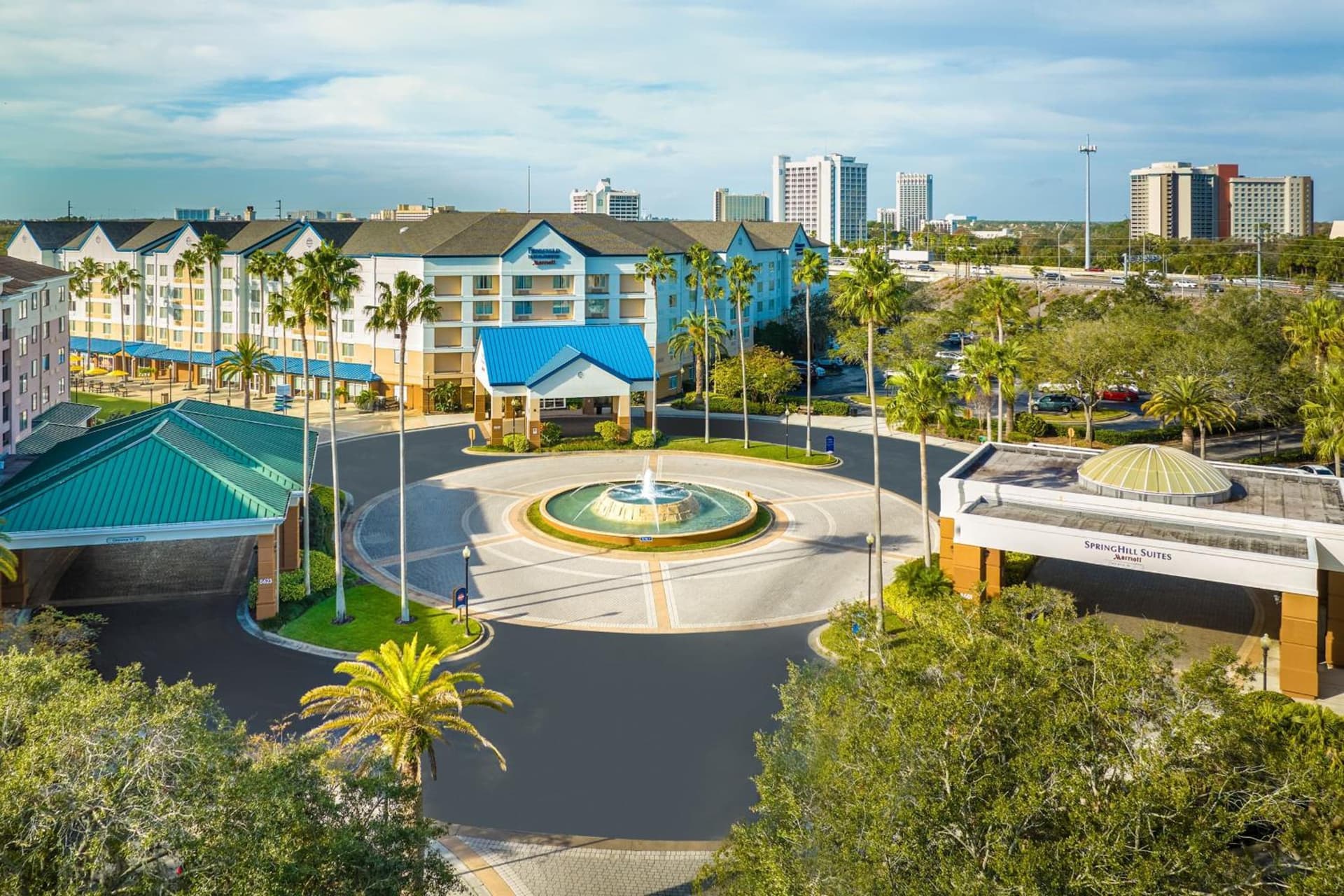 Courtyard by Marriott Orlando Lake Buena Vista in the Marriott Village property views in Orlando, FL — gallery photo 3