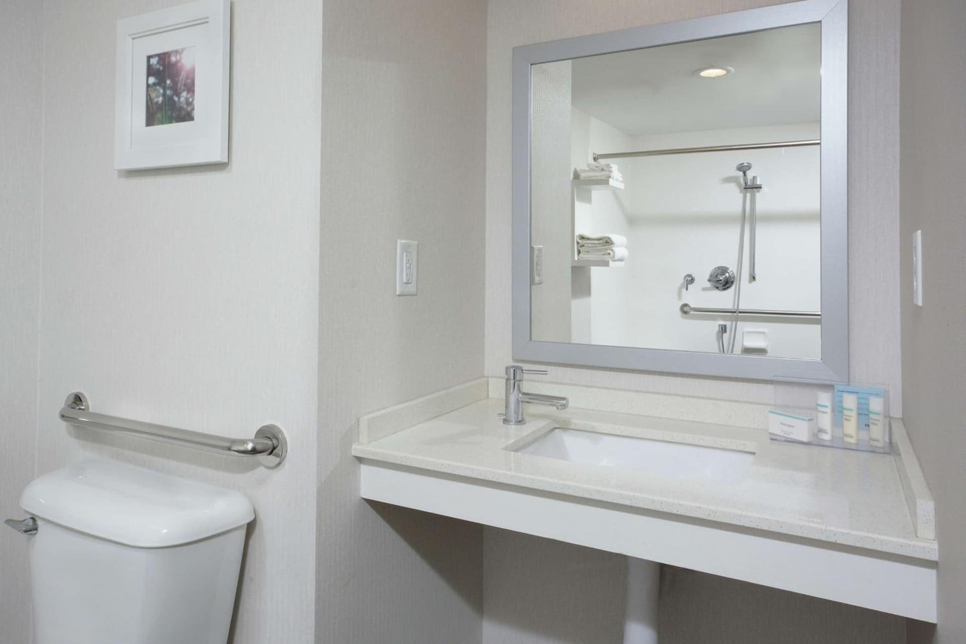 Hampton Inn High Point gallery photo in Archdale, NC — image 5