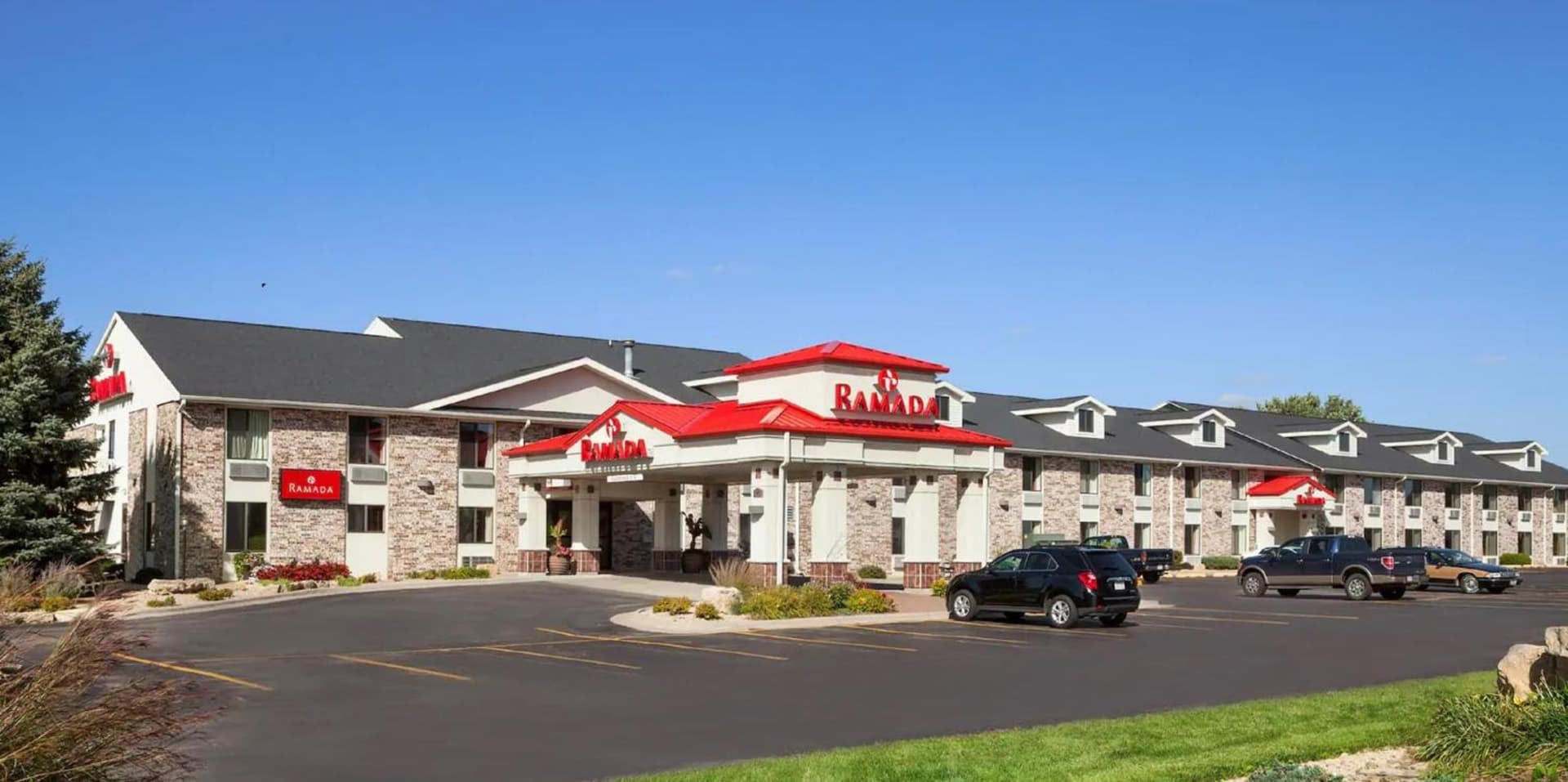 Ramada by Wyndham Wisconsin Dells I-90 featured exterior or lobby in Wisconsin Dells, WI — similar hotel