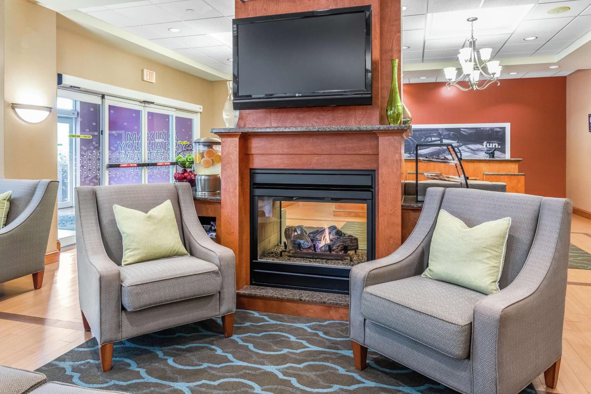 Hampton Inn Nashua gallery photo in Nashua, NH — image 17