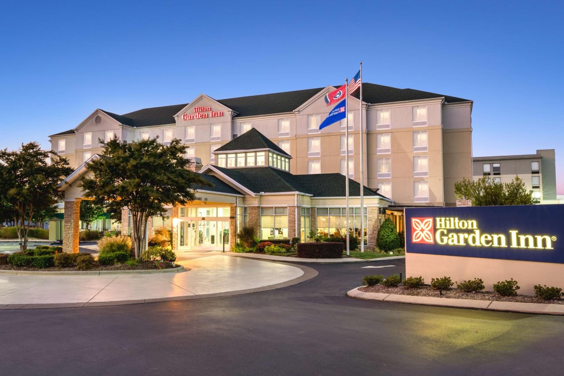 Hilton Garden Inn Chattanooga/Hamilton Place interior in Chattanooga, TN — gallery photo 2