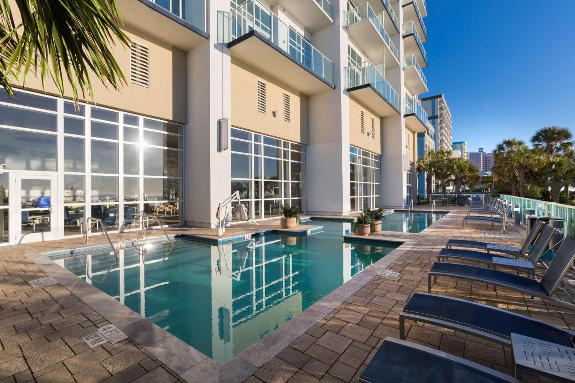 Hilton Grand Vacations Club Ocean 22 Myrtle Beach gallery photo in Myrtle Beach, SC — image 4
