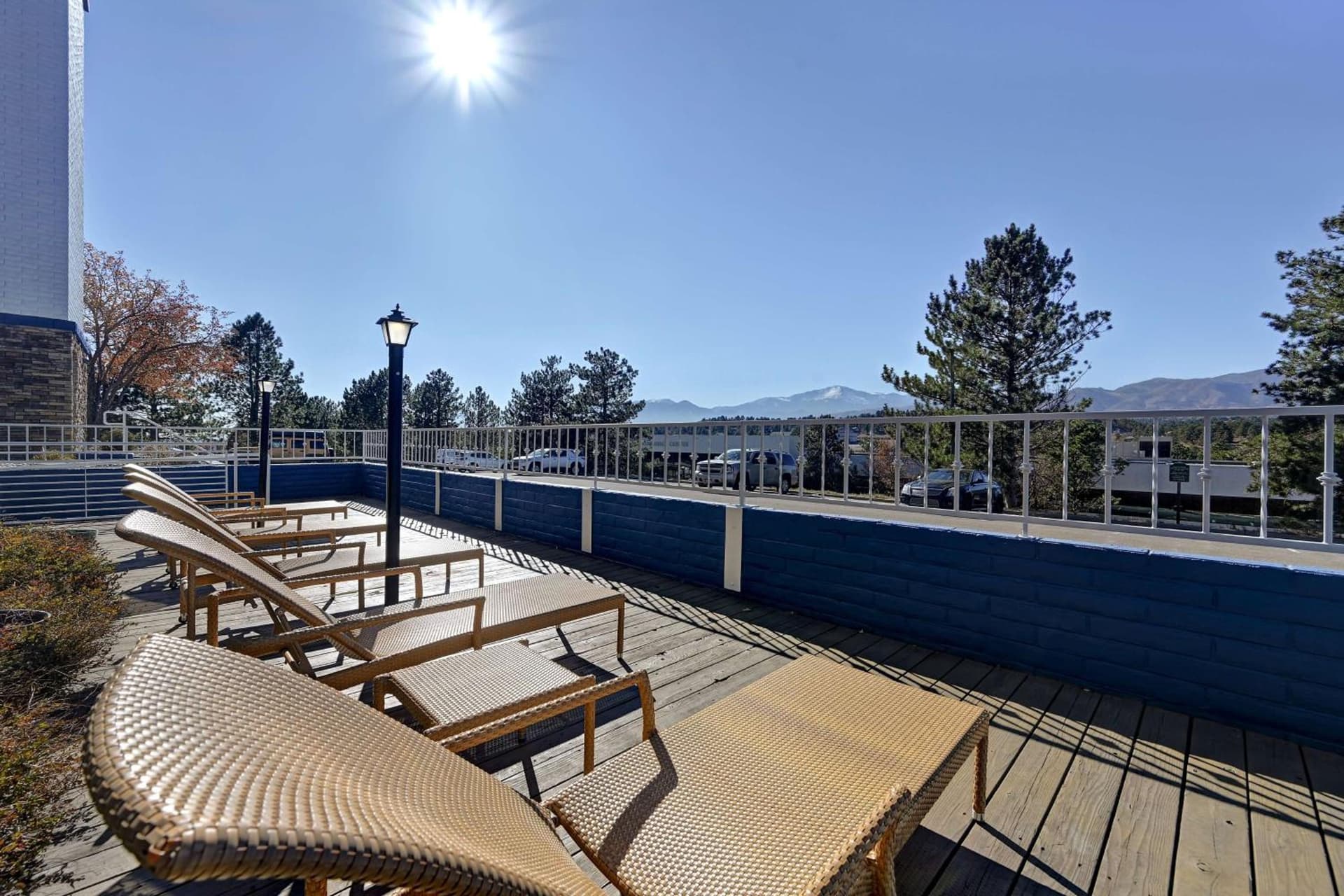 Embassy Suites by Hilton Colorado Springs gallery photo in Colorado Springs, CO — image 7