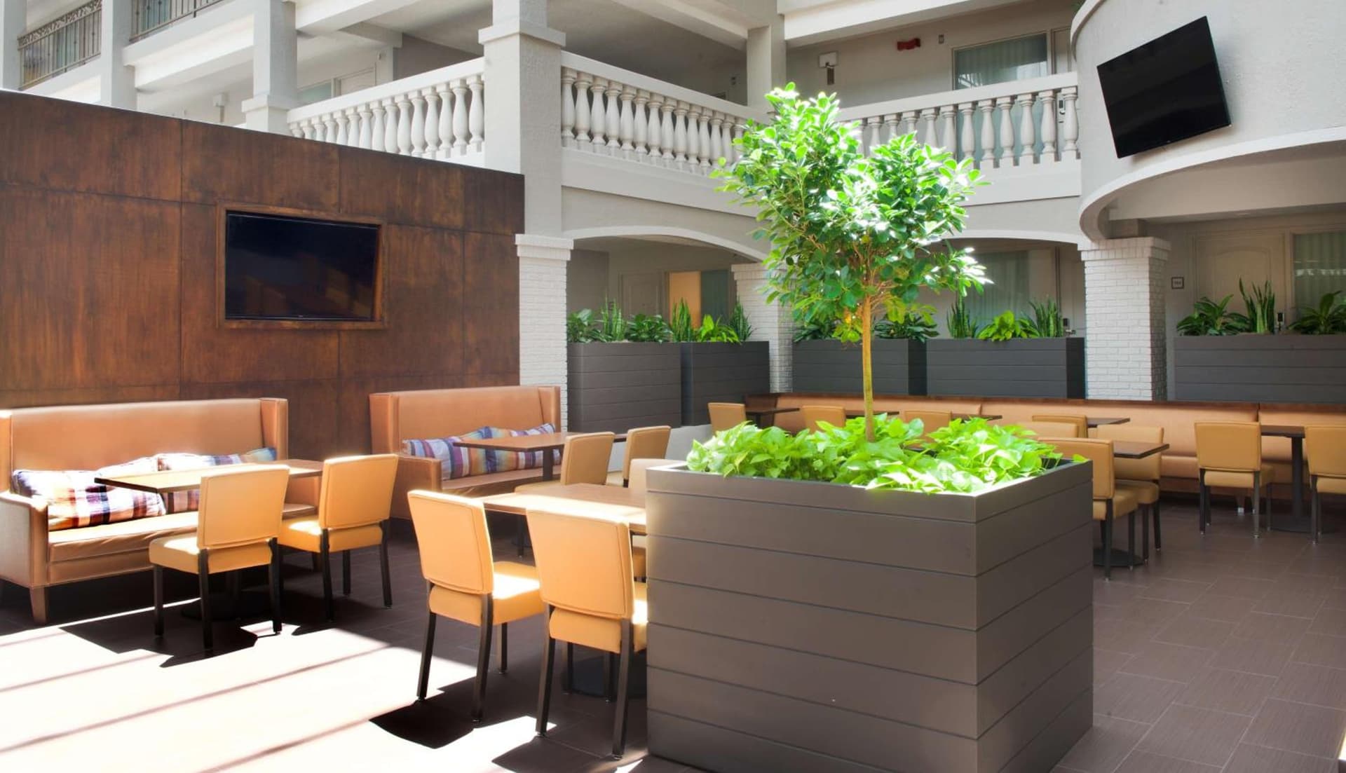 Embassy Suites by Hilton Colorado Springs gallery photo in Colorado Springs, CO — image 44