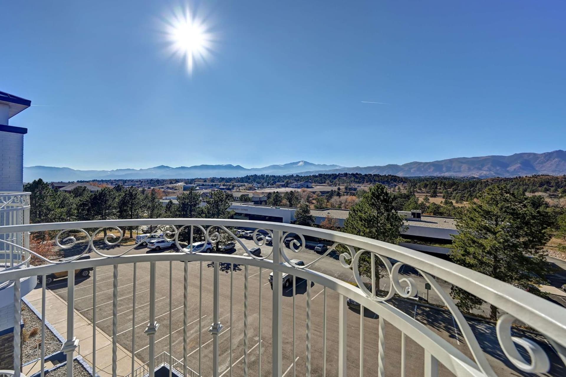 Embassy Suites by Hilton Colorado Springs gallery photo in Colorado Springs, CO — image 52