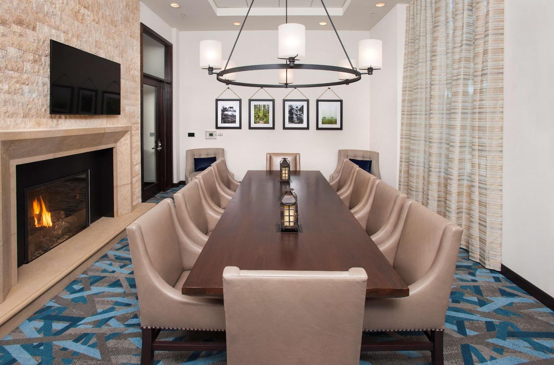 Hilton Garden Inn Burbank Los Angeles gallery photo in Burbank, CA — image 13