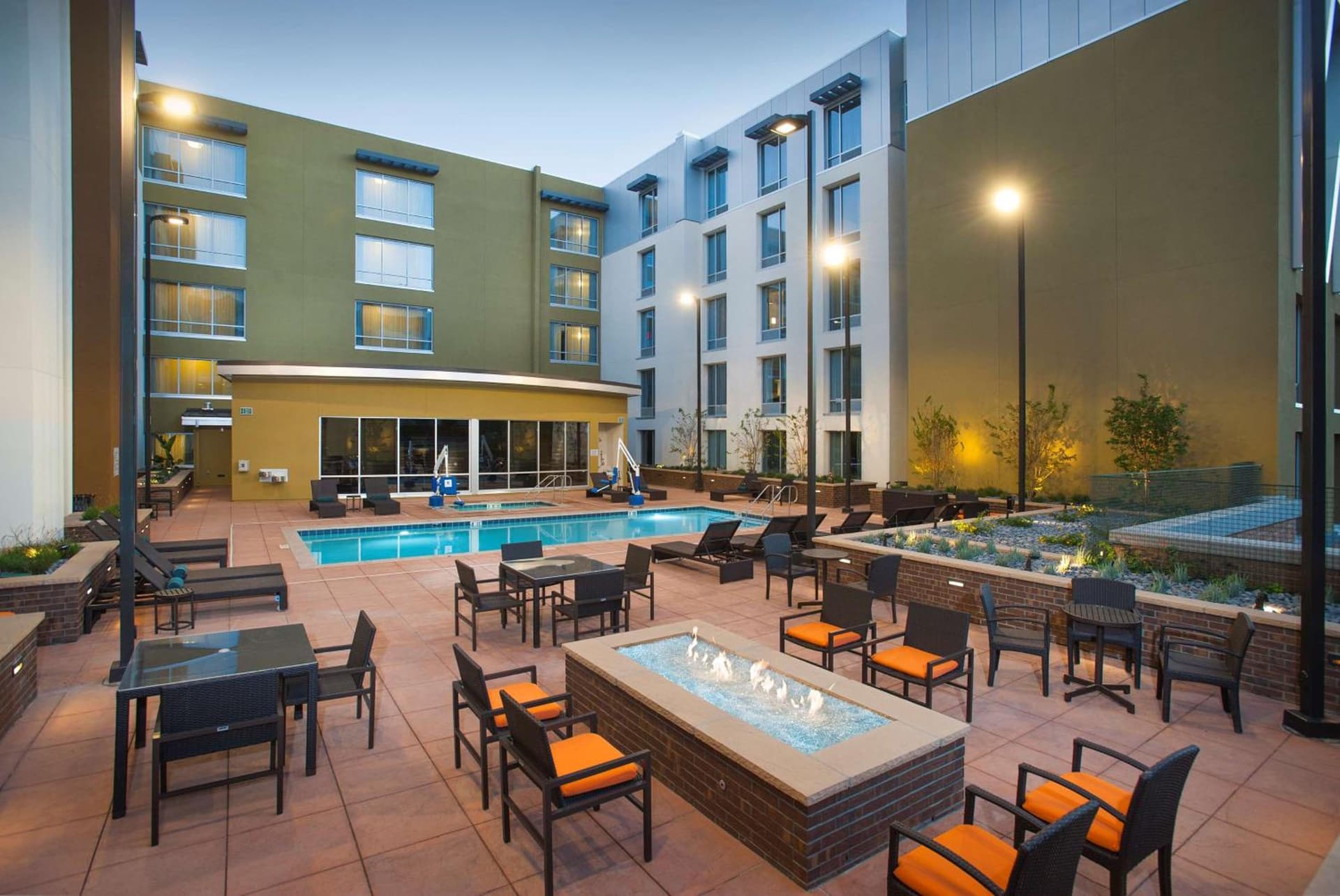 Hilton Garden Inn Burbank Los Angeles gallery photo in Burbank, CA — image 37